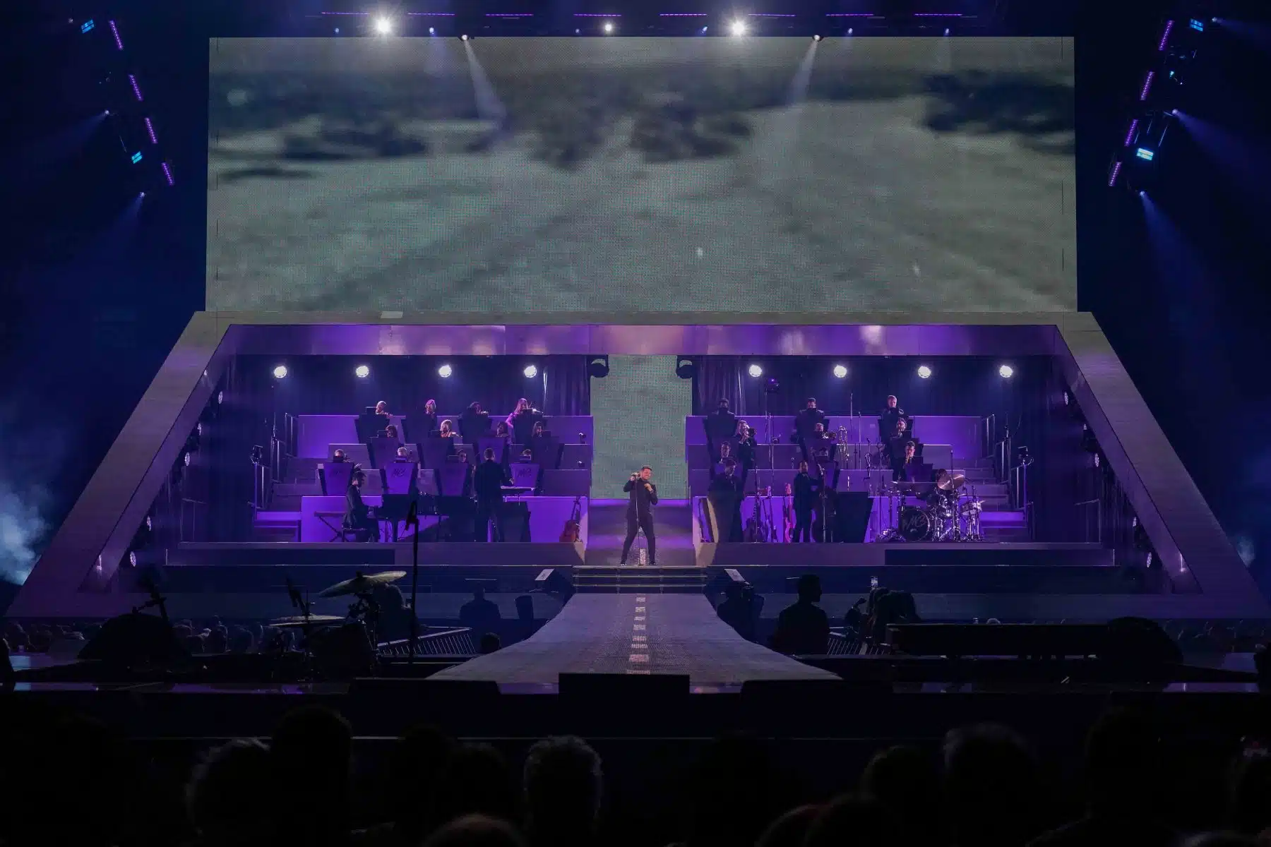 18.03.2023 Michael Bublé präsentierte sein herausragendes Repertoire in der SAP Arena Mannheim.
Foto © by Boris Korpak/ bokopictures 18.03.2023 Michael Bublé präsentierte sein herausragendes Repertoire in der SAP Arena Mannheim.
Foto © by Boris Korpak/ bokopictures