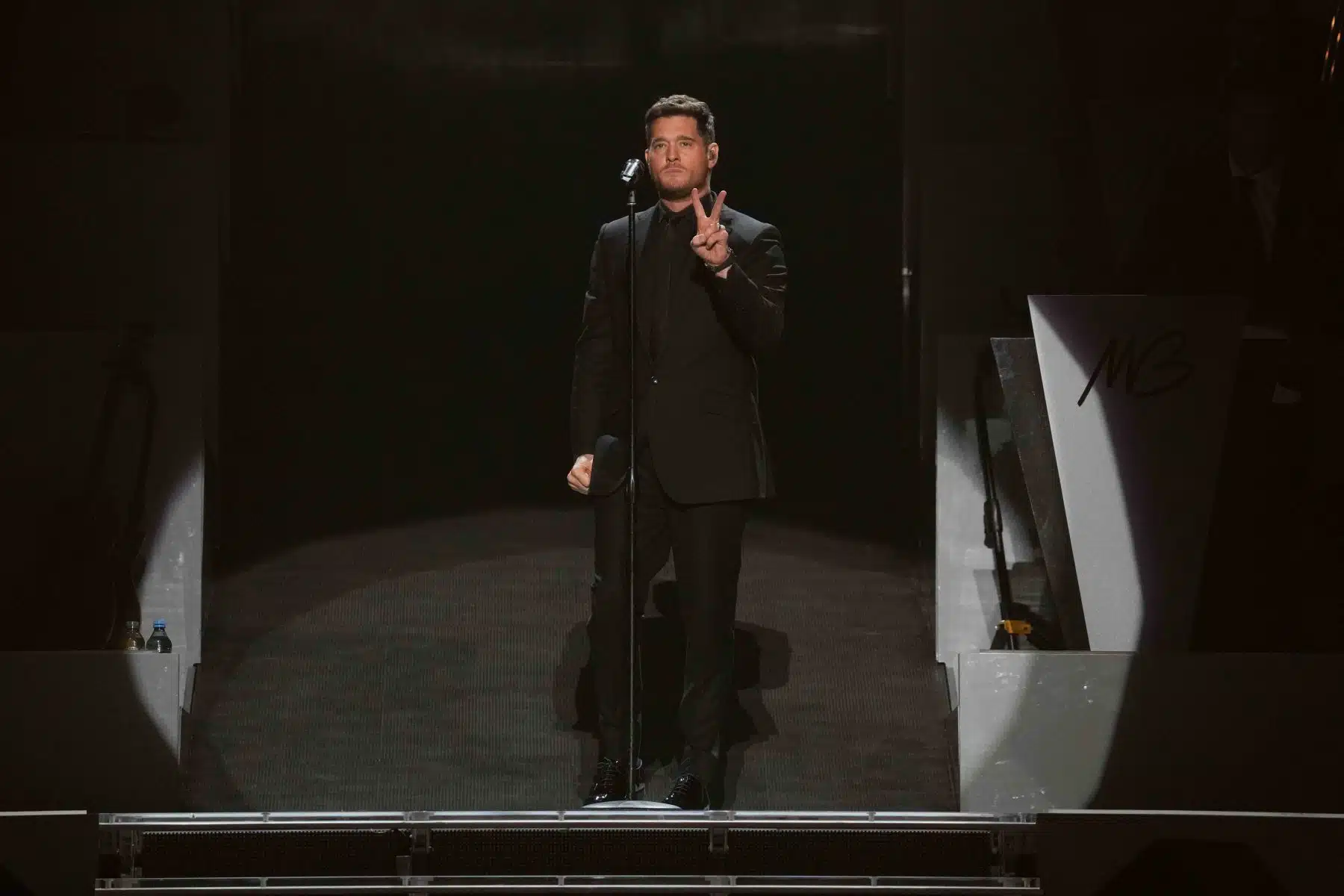 18.03.2023 Michael Bublé präsentierte sein herausragendes Repertoire in der SAP Arena Mannheim.
Foto © by Boris Korpak/ bokopictures 18.03.2023 Michael Bublé präsentierte sein herausragendes Repertoire in der SAP Arena Mannheim.
Foto © by Boris Korpak/ bokopictures