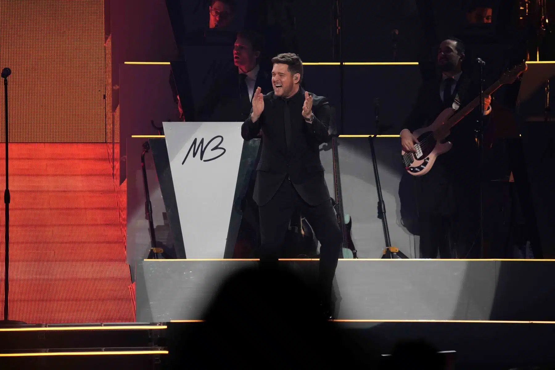18.03.2023 Michael Bublé präsentierte sein herausragendes Repertoire in der SAP Arena Mannheim.
Foto © by Boris Korpak/ bokopictures 18.03.2023 Michael Bublé präsentierte sein herausragendes Repertoire in der SAP Arena Mannheim.
Foto © by Boris Korpak/ bokopictures
