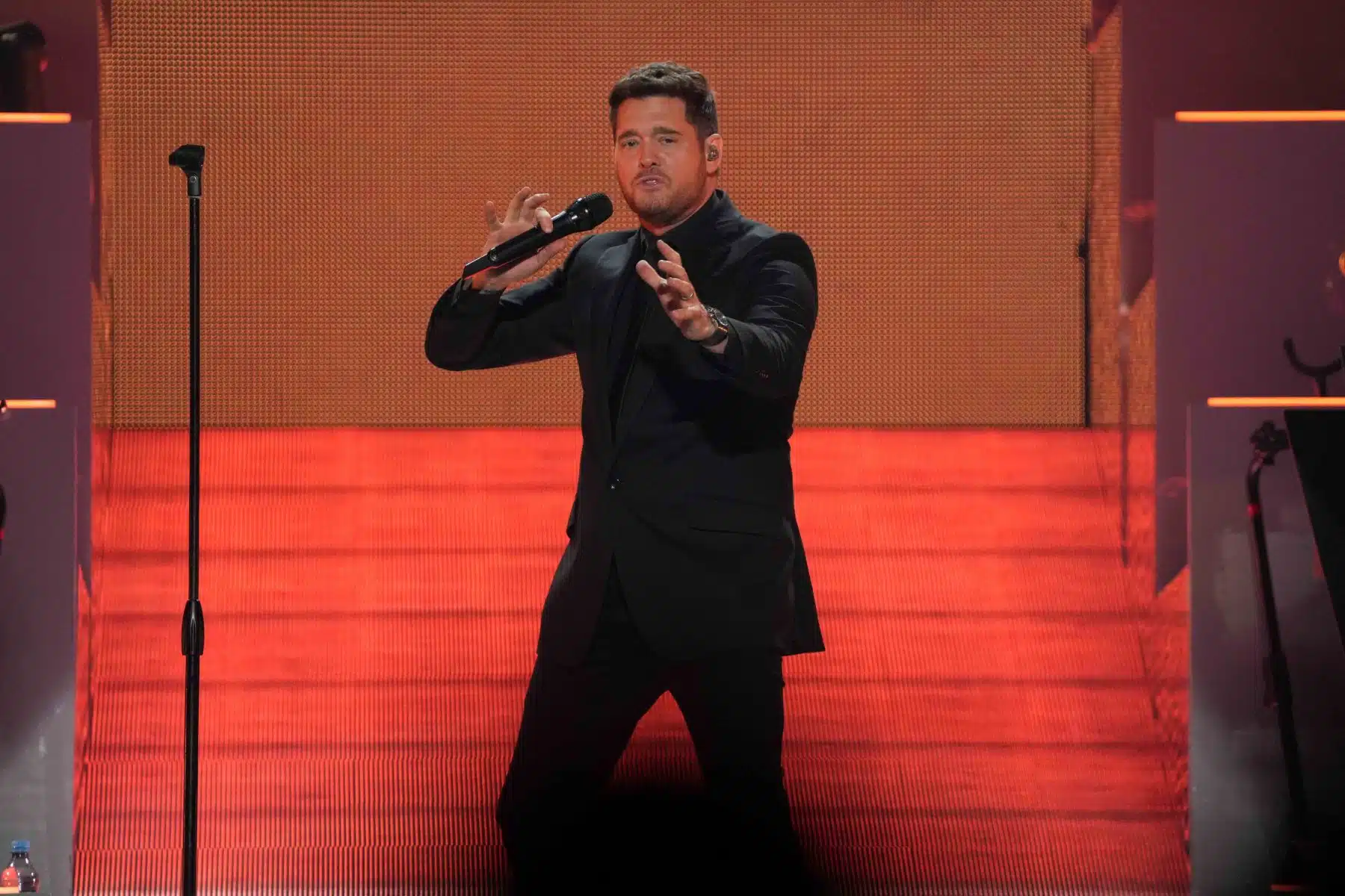 18.03.2023 Michael Bublé präsentierte sein herausragendes Repertoire in der SAP Arena Mannheim.
Foto © by Boris Korpak/ bokopictures 18.03.2023 Michael Bublé präsentierte sein herausragendes Repertoire in der SAP Arena Mannheim.
Foto © by Boris Korpak/ bokopictures