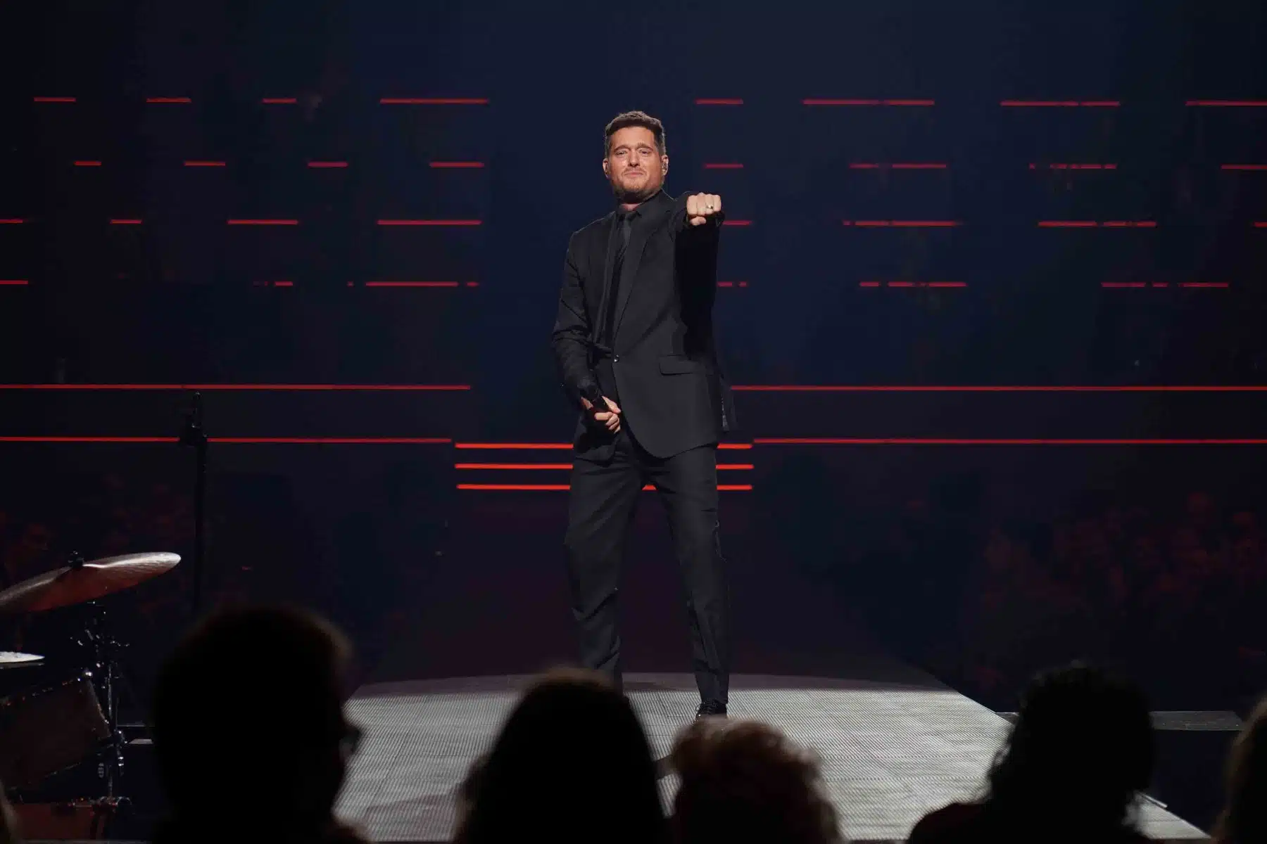 18.03.2023 Michael Bublé präsentierte sein herausragendes Repertoire in der SAP Arena Mannheim.
Foto © by Boris Korpak/ bokopictures 18.03.2023 Michael Bublé präsentierte sein herausragendes Repertoire in der SAP Arena Mannheim.
Foto © by Boris Korpak/ bokopictures