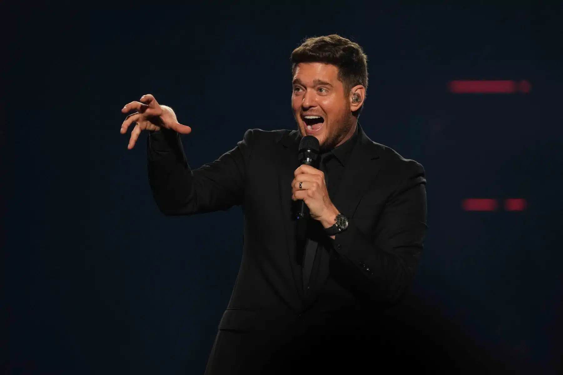 18.03.2023 Michael Bublé präsentierte sein herausragendes Repertoire in der SAP Arena Mannheim.
Foto © by Boris Korpak/ bokopictures 18.03.2023 Michael Bublé präsentierte sein herausragendes Repertoire in der SAP Arena Mannheim.
Foto © by Boris Korpak/ bokopictures