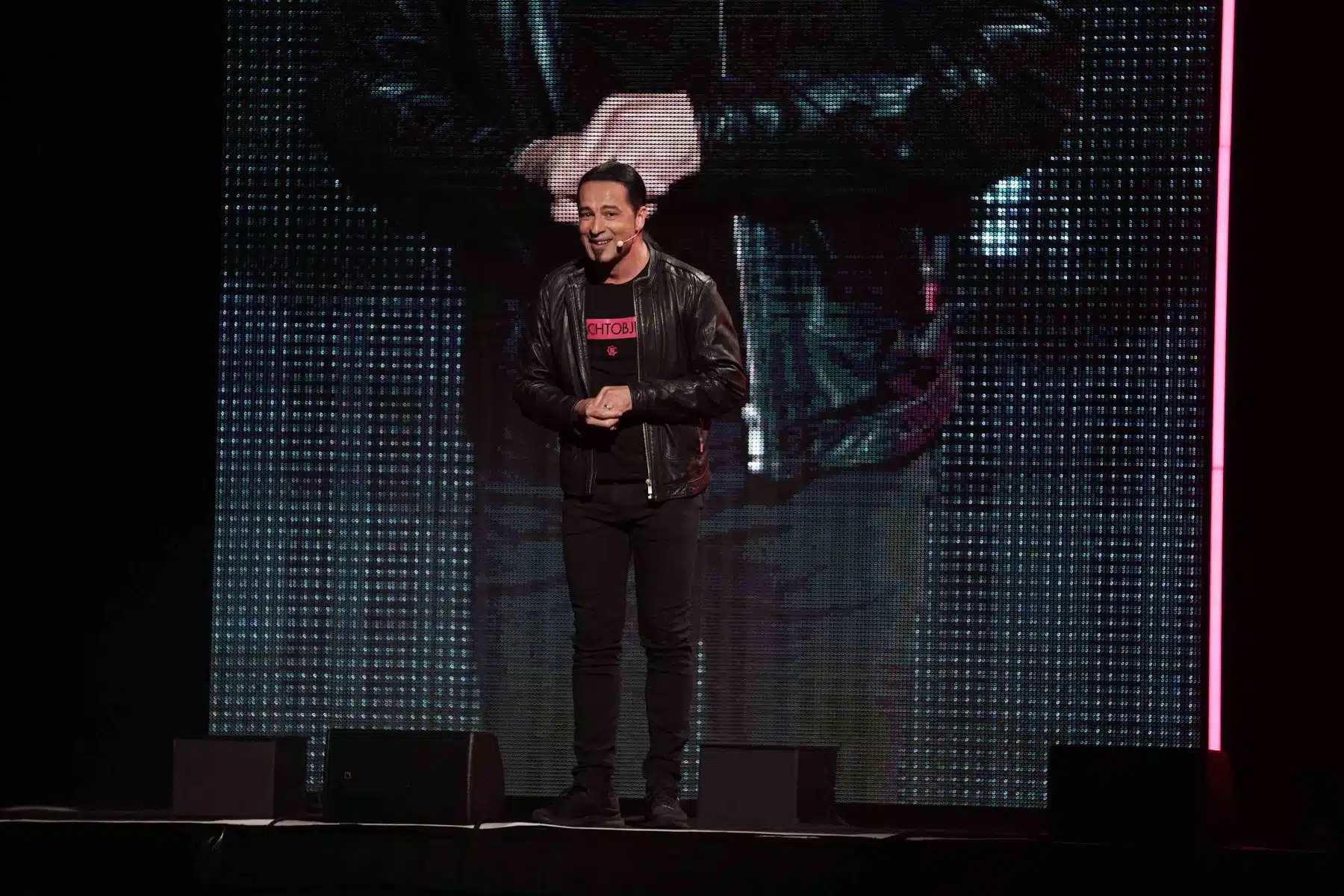 18.06.2022 Bülent Ceylan mit seinem elften Live-Programm „Luschtobjekt“ in der SAP Arena Mannheim. 18.06.2022 Bülent Ceylan mit seinem elften Live-Programm „Luschtobjekt“ in der SAP Arena Mannheim.