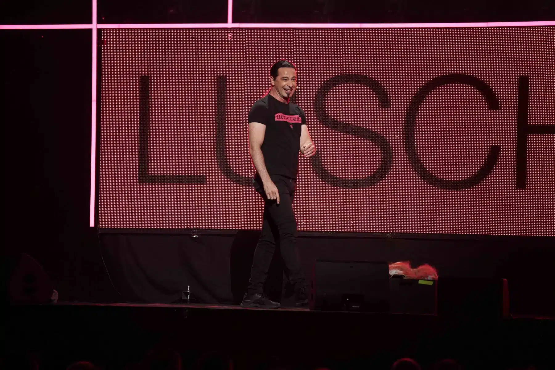 18.06.2022 Bülent Ceylan mit seinem elften Live-Programm „Luschtobjekt“ in der SAP Arena Mannheim. 18.06.2022 Bülent Ceylan mit seinem elften Live-Programm „Luschtobjekt“ in der SAP Arena Mannheim.