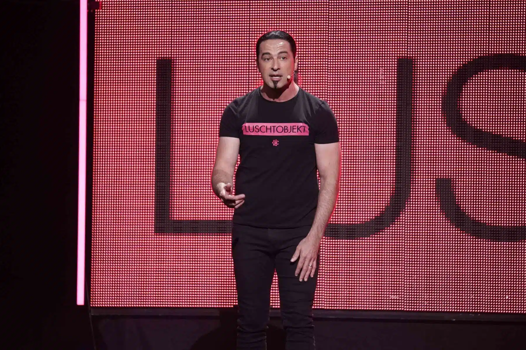 18.06.2022 Bülent Ceylan mit seinem elften Live-Programm „Luschtobjekt“ in der SAP Arena Mannheim. 18.06.2022 Bülent Ceylan mit seinem elften Live-Programm „Luschtobjekt“ in der SAP Arena Mannheim.