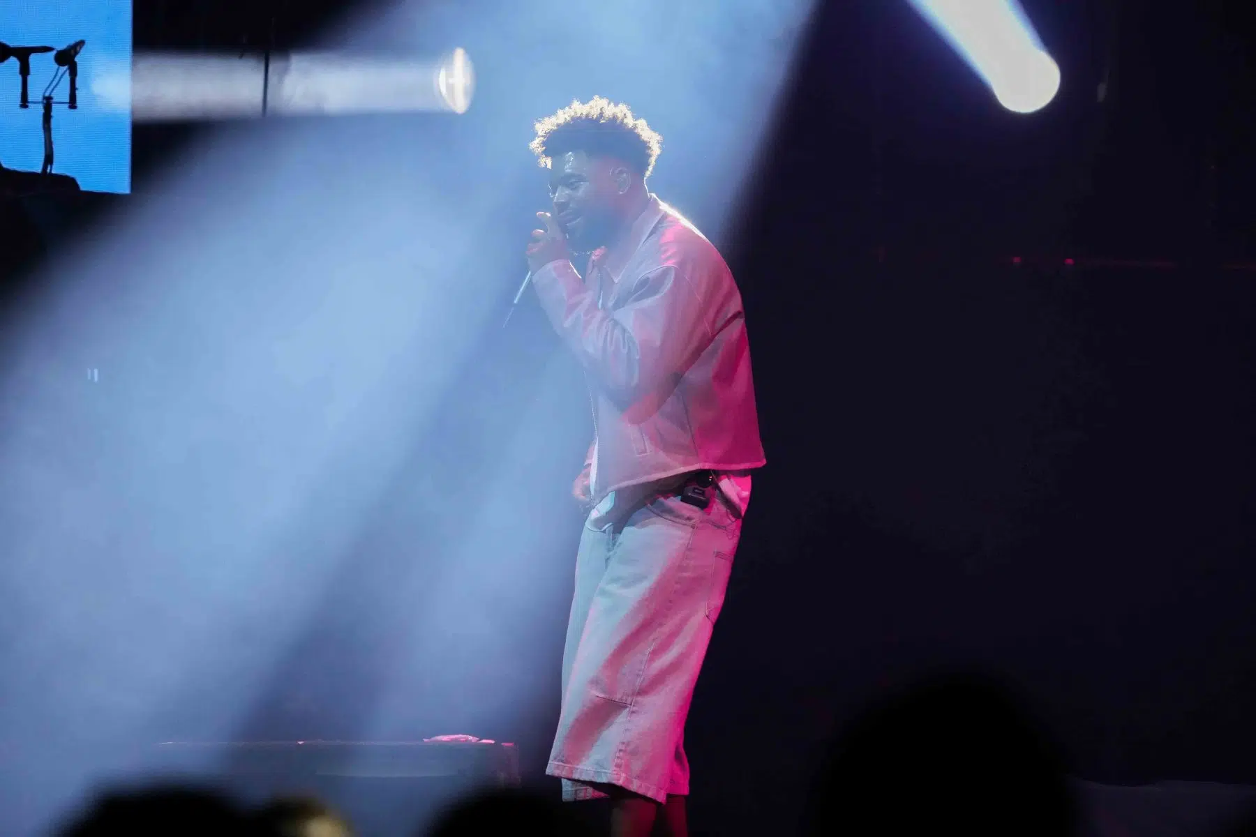 Support: Bensh für Peter Fox mit seiner „LoveSongs“-Tour in der SAP Arena Mannheim am 18.09.2024. Support: Bensh für Peter Fox mit seiner „LoveSongs“-Tour in der SAP Arena Mannheim am 18.09.2024.