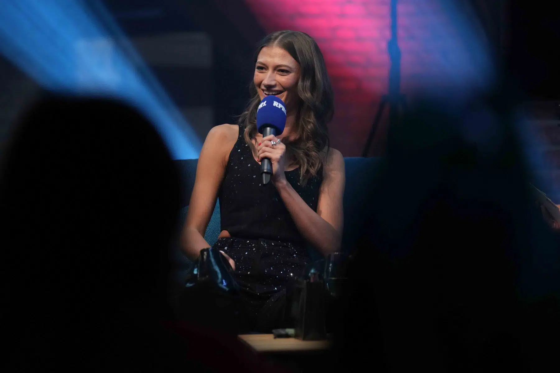 19.04.2024 Im Rahmen der RPR1-Reihe „Music made in Germany on Tour“ war Sängerin und Songwriterin Leony im Ingelheimer Winzerkeller zu Gast. 19.04.2024 Im Rahmen der RPR1-Reihe „Music made in Germany on Tour“ war Sängerin und Songwriterin Leony im Ingelheimer Winzerkeller zu Gast.