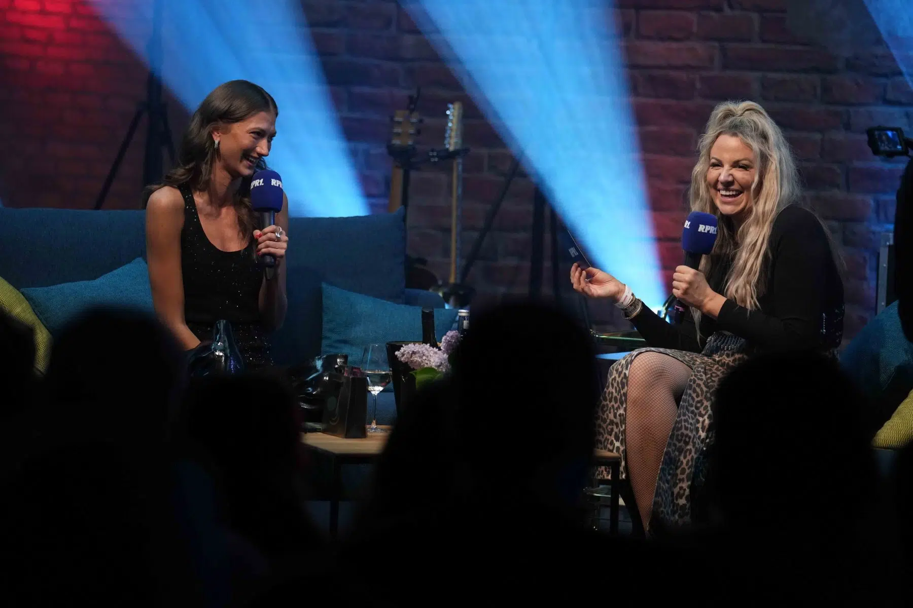 19.04.2024 Im Rahmen der RPR1-Reihe „Music made in Germany on Tour“ war Sängerin und Songwriterin Leony im Ingelheimer Winzerkeller zu Gast. 19.04.2024 Im Rahmen der RPR1-Reihe „Music made in Germany on Tour“ war Sängerin und Songwriterin Leony im Ingelheimer Winzerkeller zu Gast.