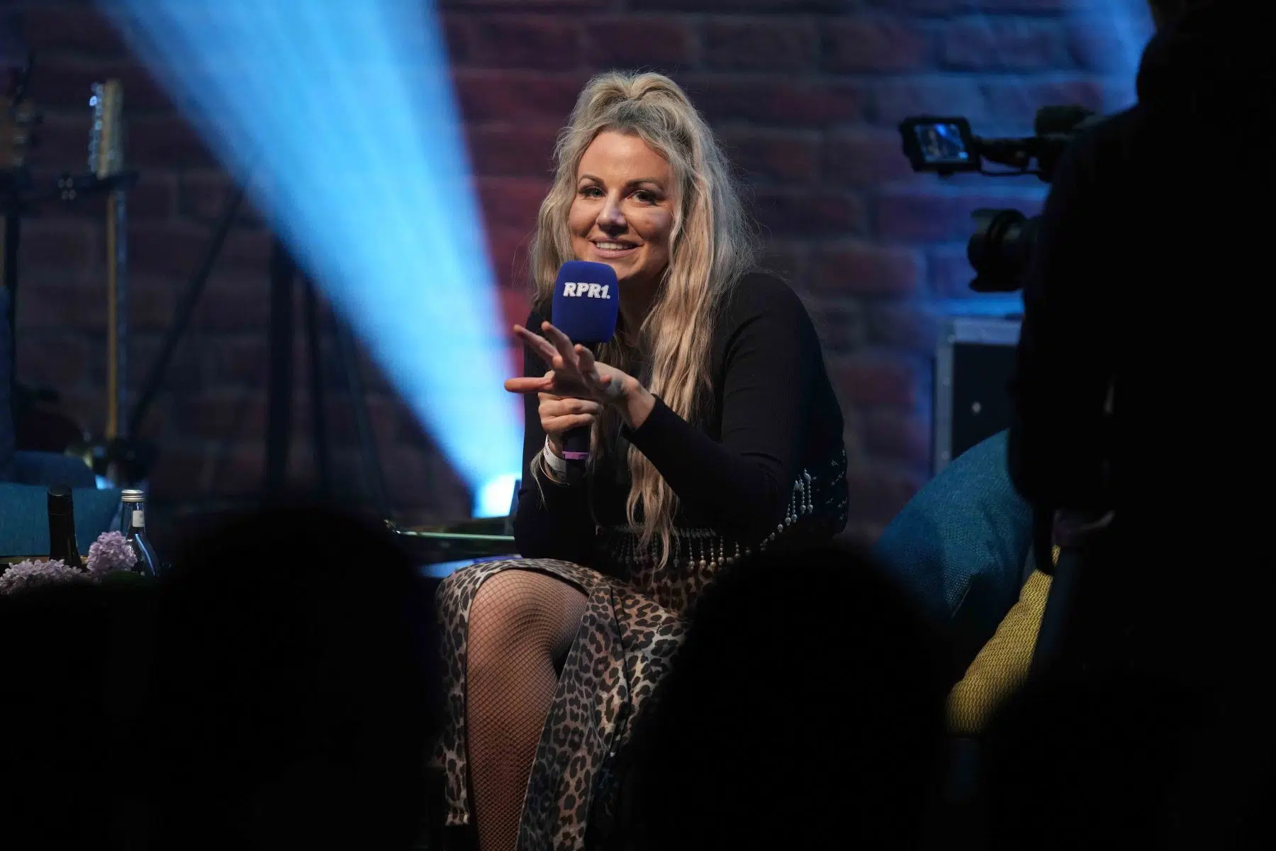 19.04.2024 Im Rahmen der RPR1-Reihe „Music made in Germany on Tour“ war Sängerin und Songwriterin Leony im Ingelheimer Winzerkeller zu Gast. 19.04.2024 Im Rahmen der RPR1-Reihe „Music made in Germany on Tour“ war Sängerin und Songwriterin Leony im Ingelheimer Winzerkeller zu Gast.