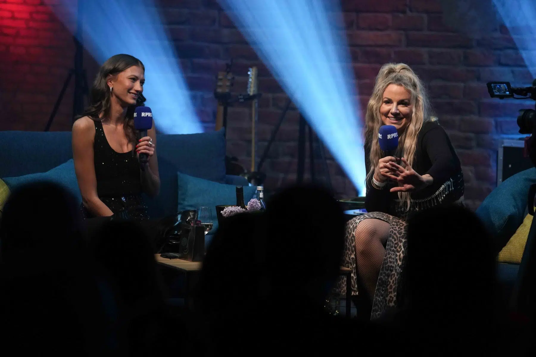 19.04.2024 Im Rahmen der RPR1-Reihe „Music made in Germany on Tour“ war Sängerin und Songwriterin Leony im Ingelheimer Winzerkeller zu Gast. 19.04.2024 Im Rahmen der RPR1-Reihe „Music made in Germany on Tour“ war Sängerin und Songwriterin Leony im Ingelheimer Winzerkeller zu Gast.