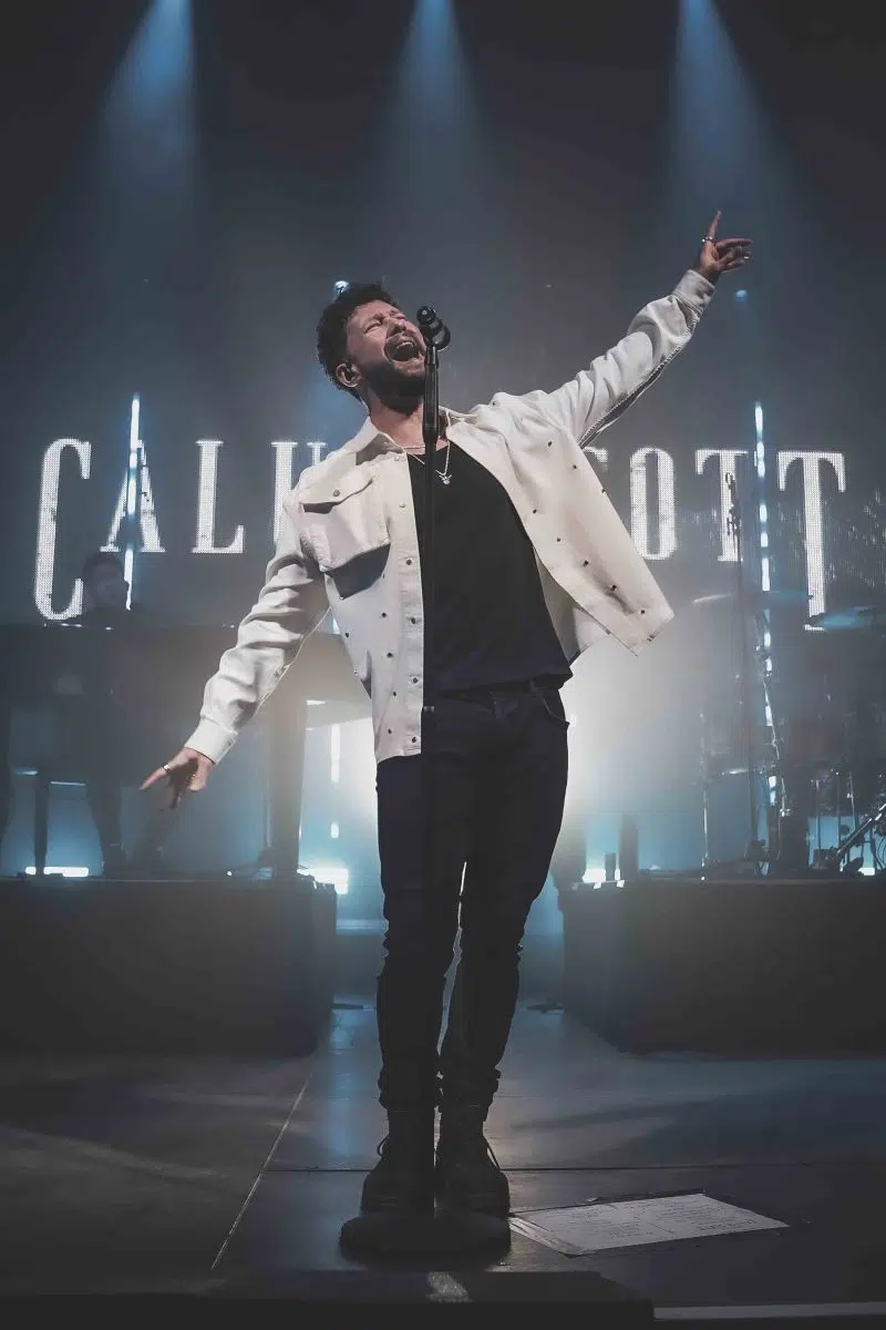 Calum Scott auf Europatournee 2024 Support in Mannheim war Malik Harris. Calum Scott auf Europatournee 2024 Support in Mannheim war Malik Harris.