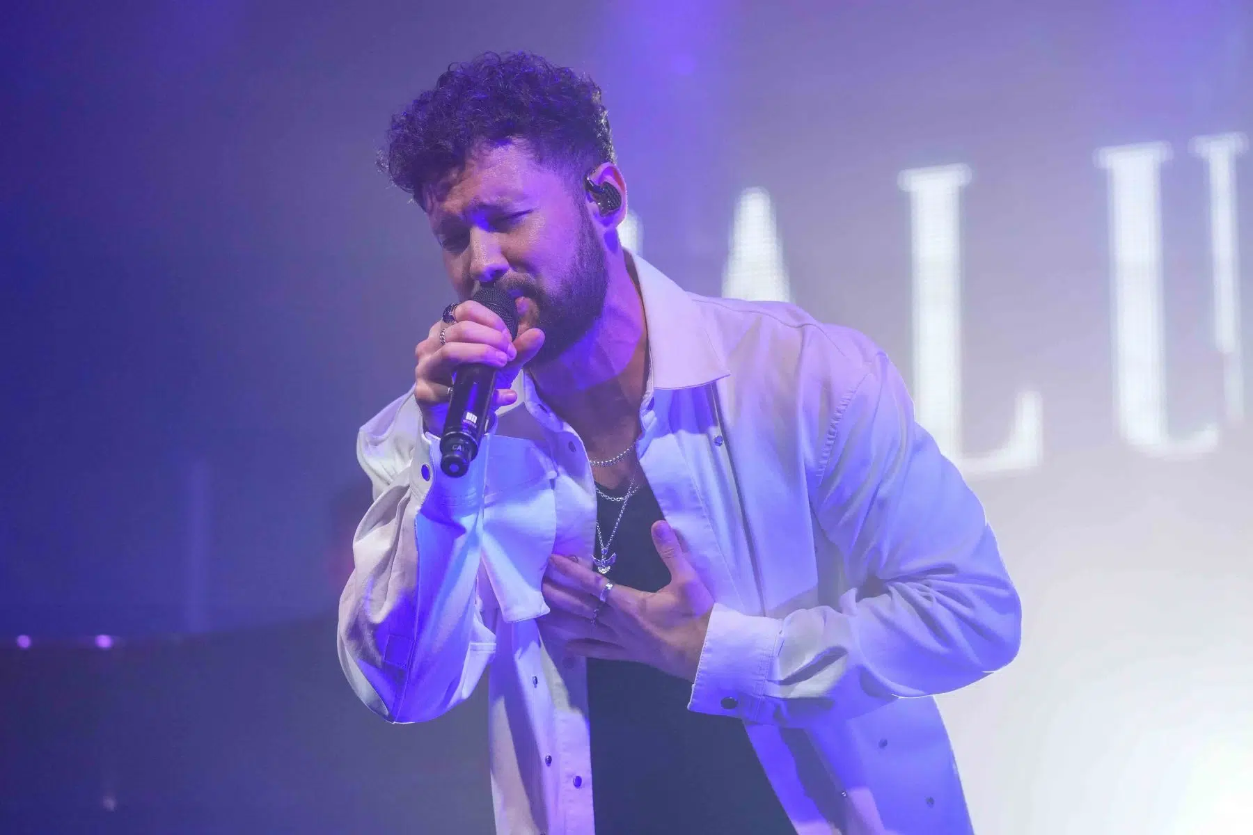 Calum Scott auf Europatournee 2024 Support in Mannheim war Malik Harris. Calum Scott auf Europatournee 2024 Support in Mannheim war Malik Harris.