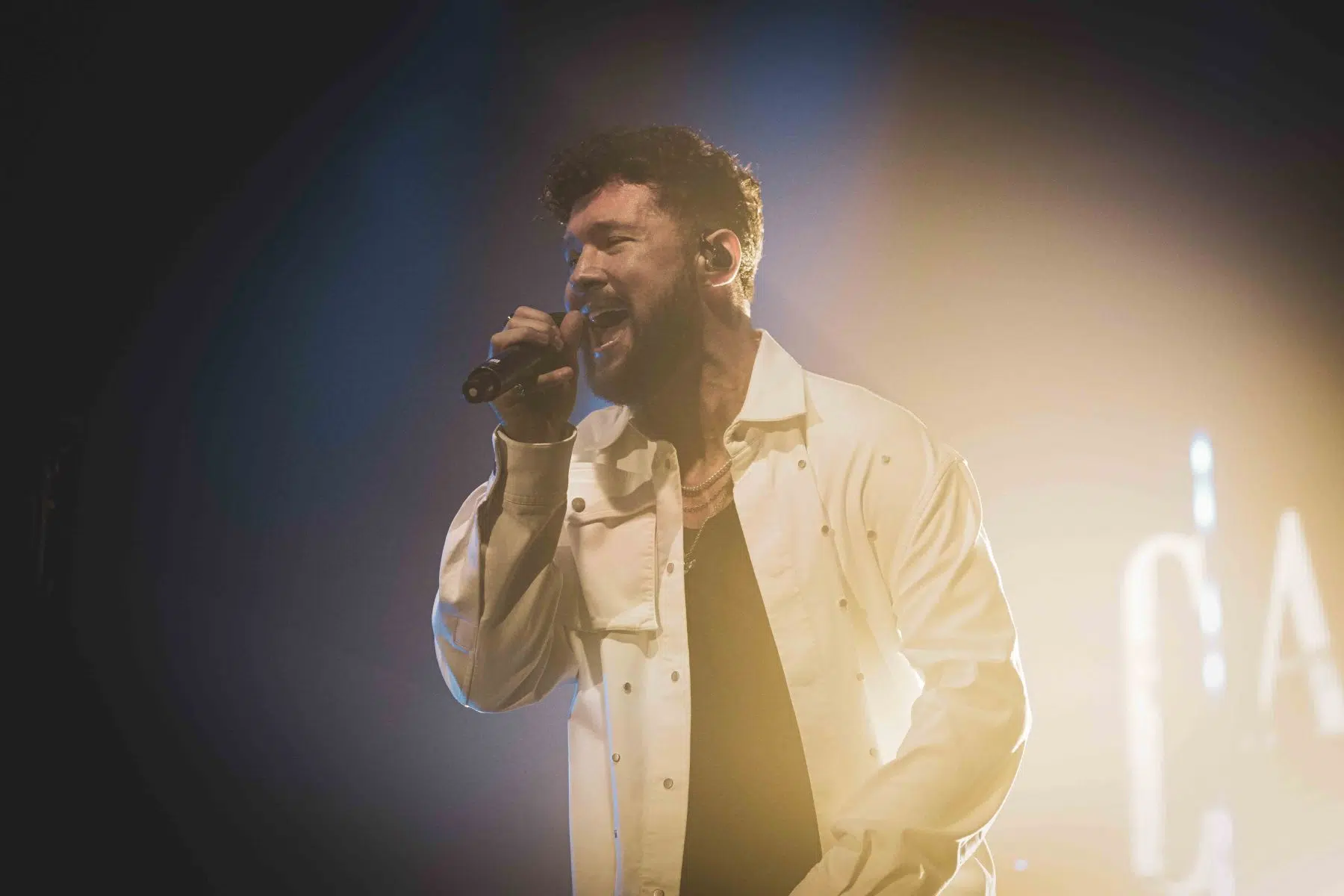 Calum Scott auf Europatournee 2024 Support in Mannheim war Malik Harris. Calum Scott auf Europatournee 2024 Support in Mannheim war Malik Harris.