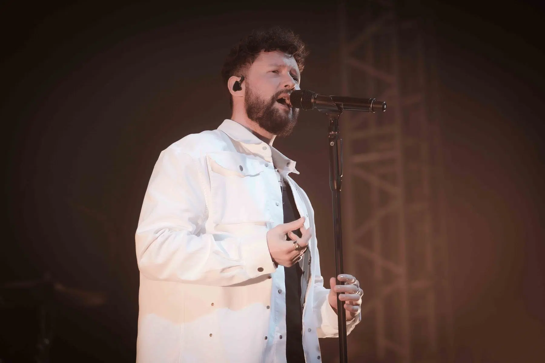 Calum Scott auf Europatournee 2024 Support in Mannheim war Malik Harris. Calum Scott auf Europatournee 2024 Support in Mannheim war Malik Harris.