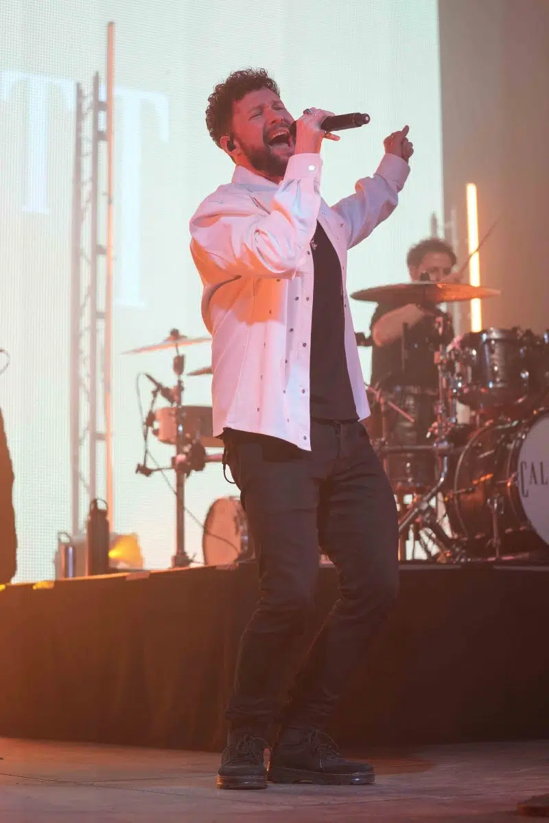 Calum Scott auf Europatournee 2024 Support in Mannheim war Malik Harris. Calum Scott auf Europatournee 2024 Support in Mannheim war Malik Harris.