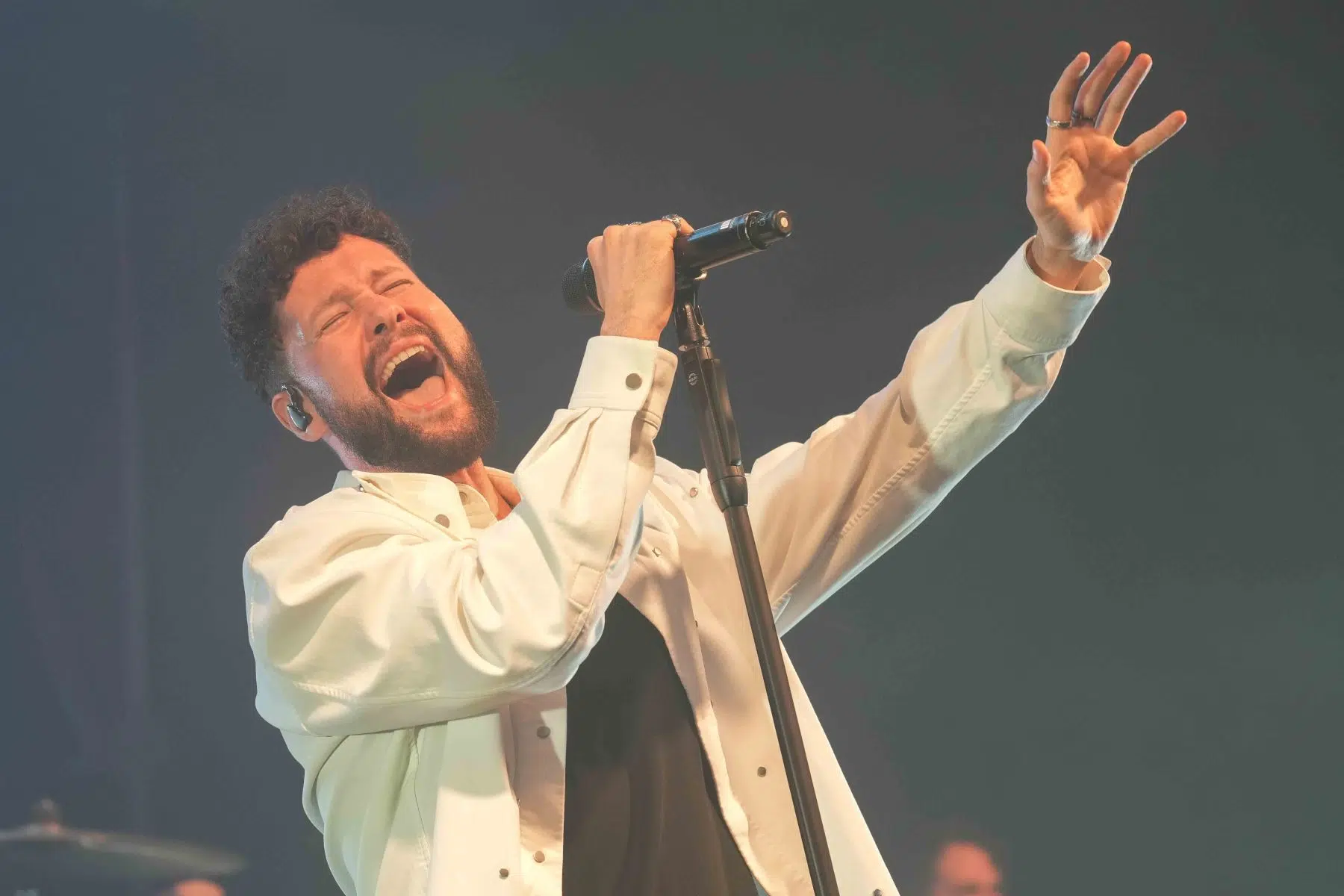 Calum Scott auf Europatournee 2024 Support in Mannheim war Malik Harris. Calum Scott auf Europatournee 2024 Support in Mannheim war Malik Harris.