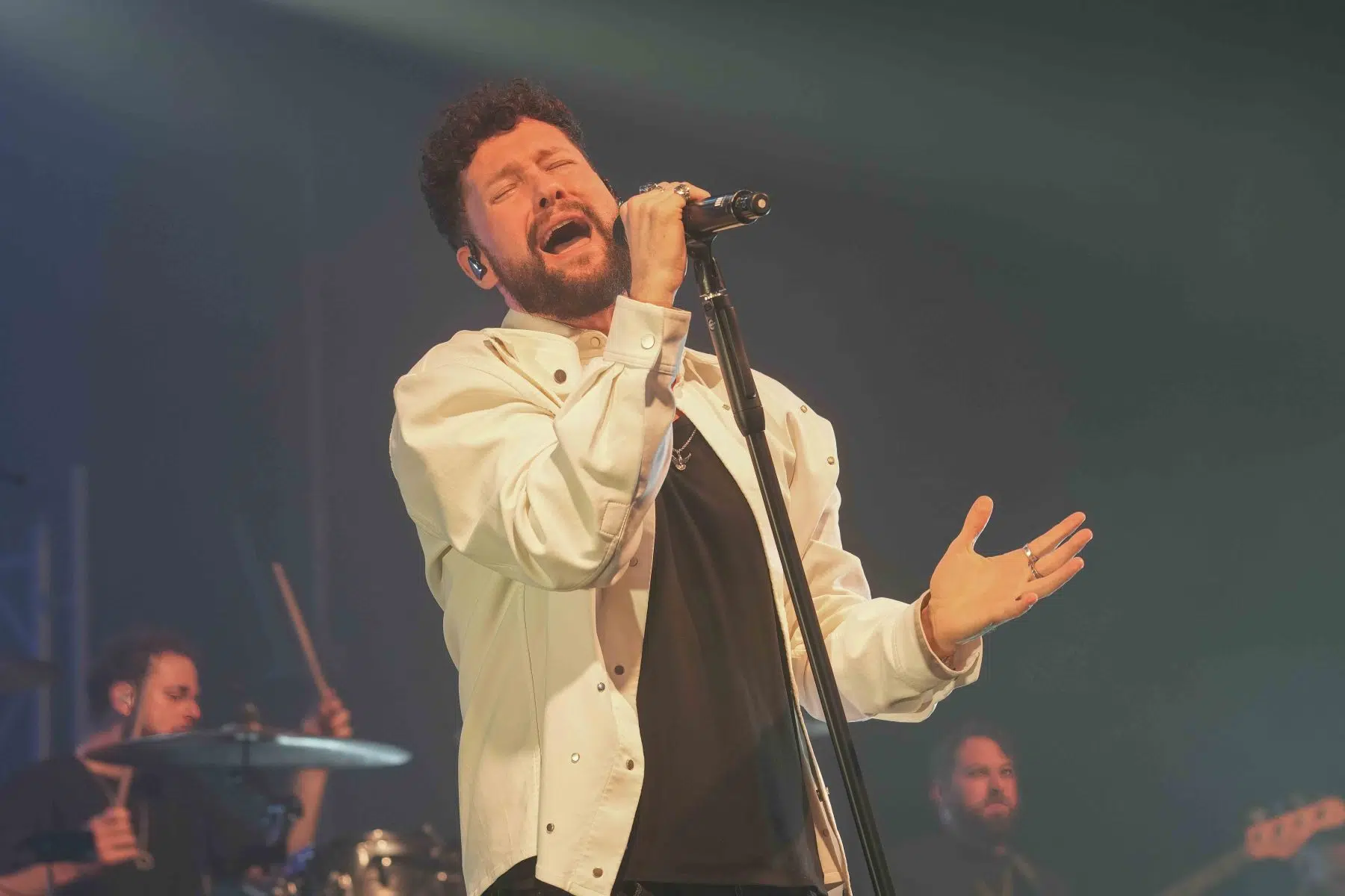 Calum Scott auf Europatournee 2024 Support in Mannheim war Malik Harris. Calum Scott auf Europatournee 2024 Support in Mannheim war Malik Harris.