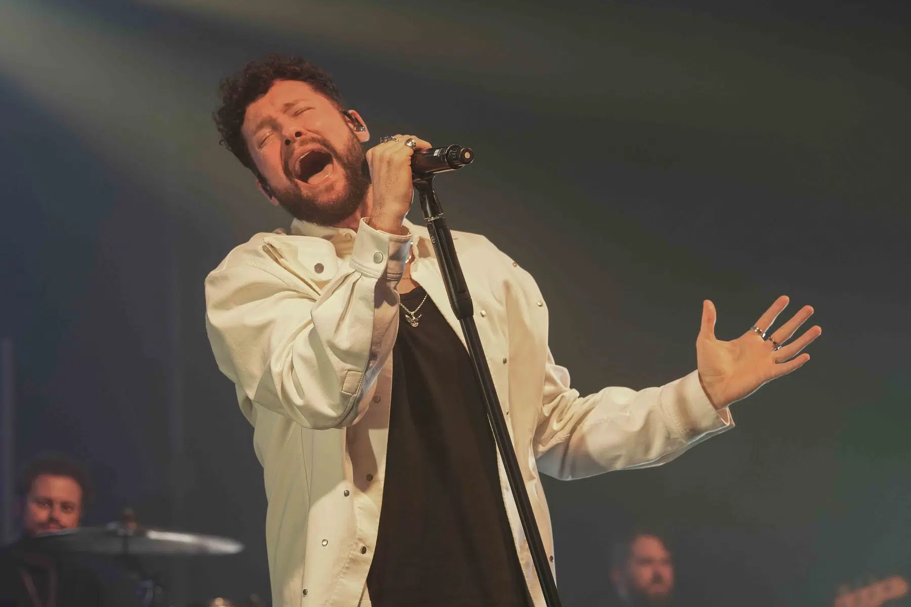 Calum Scott auf Europatournee 2024 Support in Mannheim war Malik Harris. Calum Scott auf Europatournee 2024 Support in Mannheim war Malik Harris.