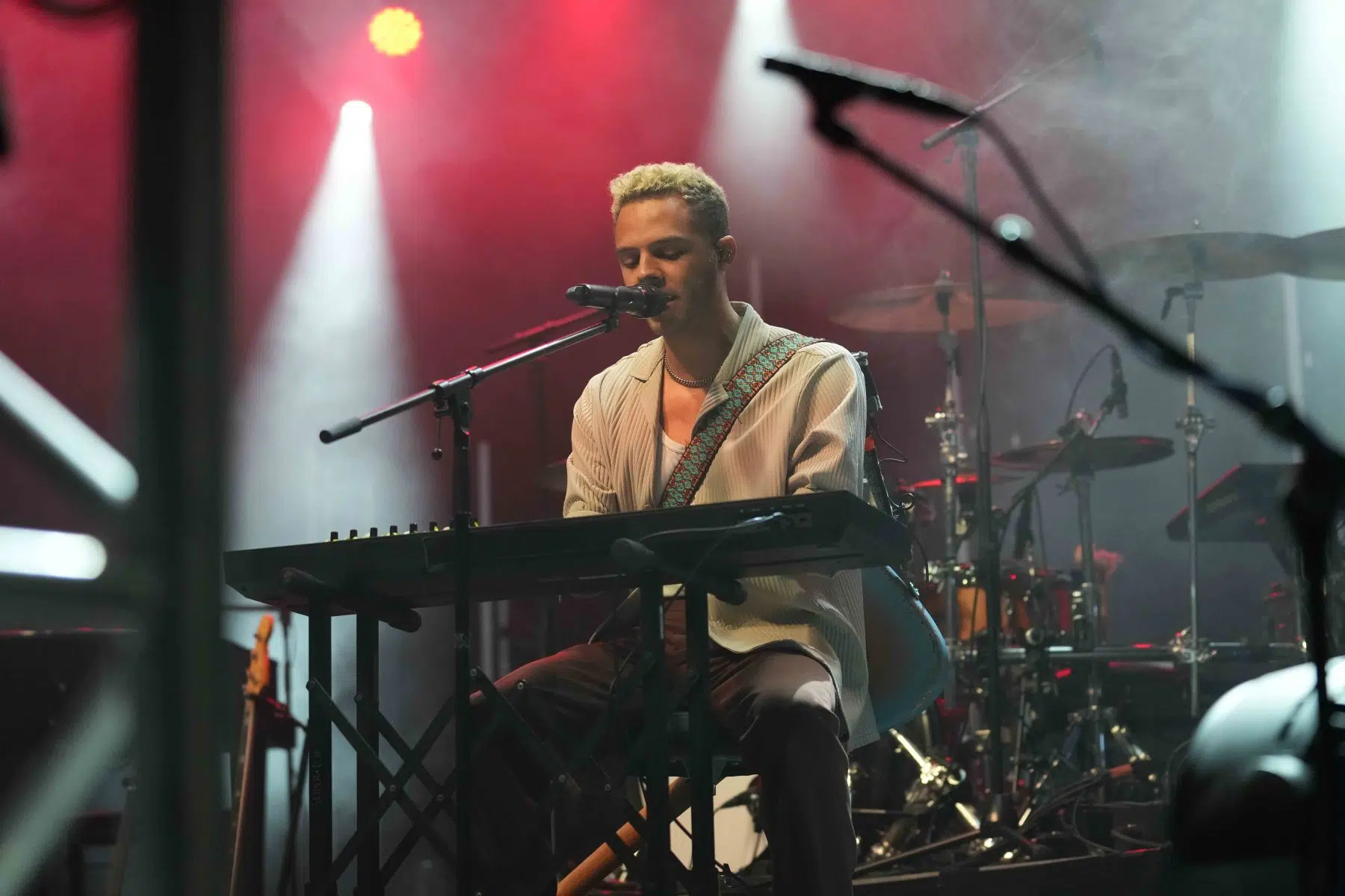 Calum Scott auf Europatournee 2024 Support in Mannheim war Malik Harris. Calum Scott auf Europatournee 2024 Support in Mannheim war Malik Harris.