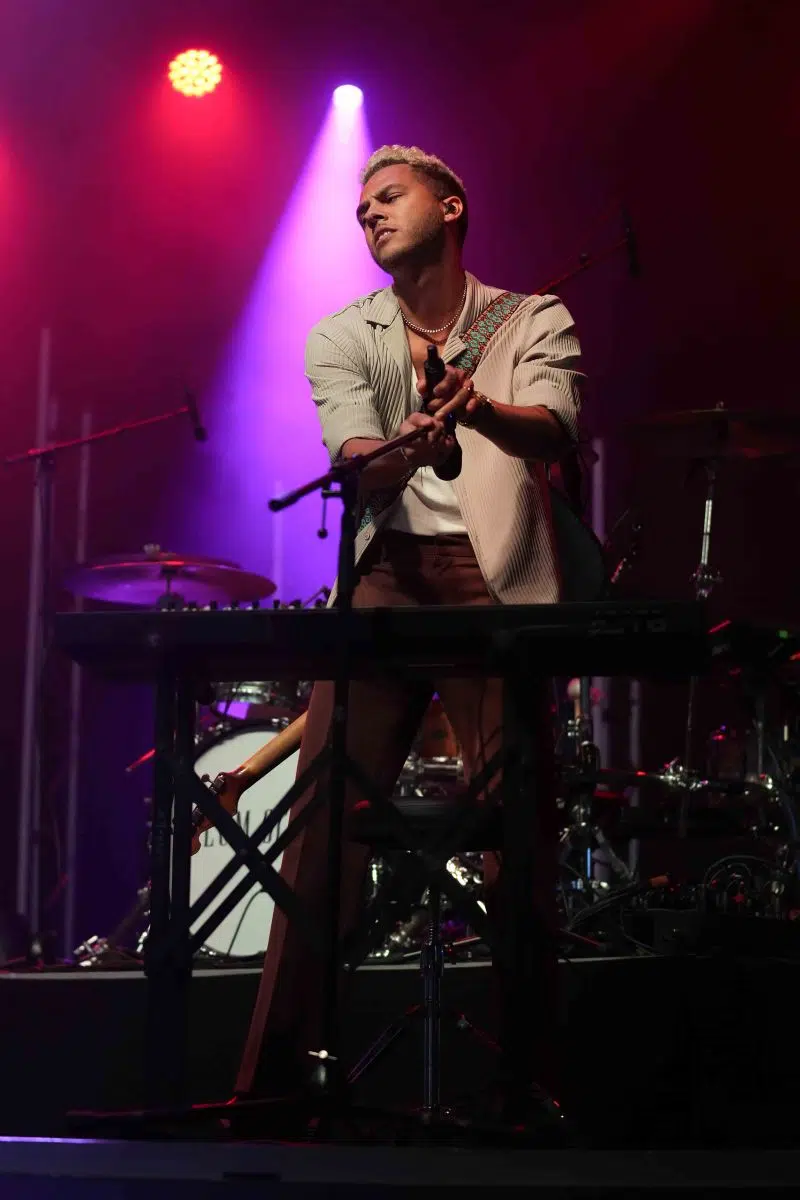 Calum Scott auf Europatournee 2024 Support in Mannheim war Malik Harris. Calum Scott auf Europatournee 2024 Support in Mannheim war Malik Harris.