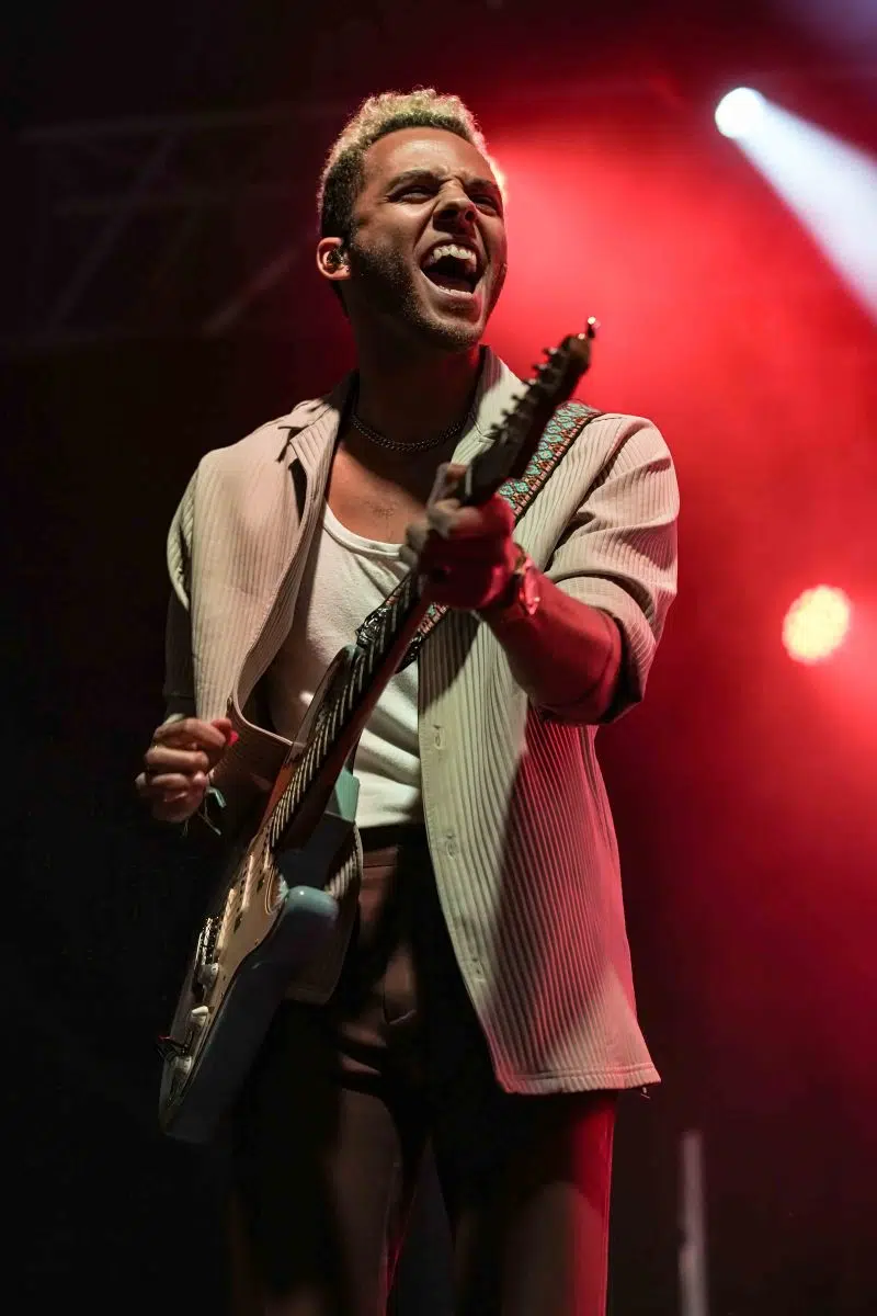 Calum Scott auf Europatournee 2024 Support in Mannheim war Malik Harris. Calum Scott auf Europatournee 2024 Support in Mannheim war Malik Harris.