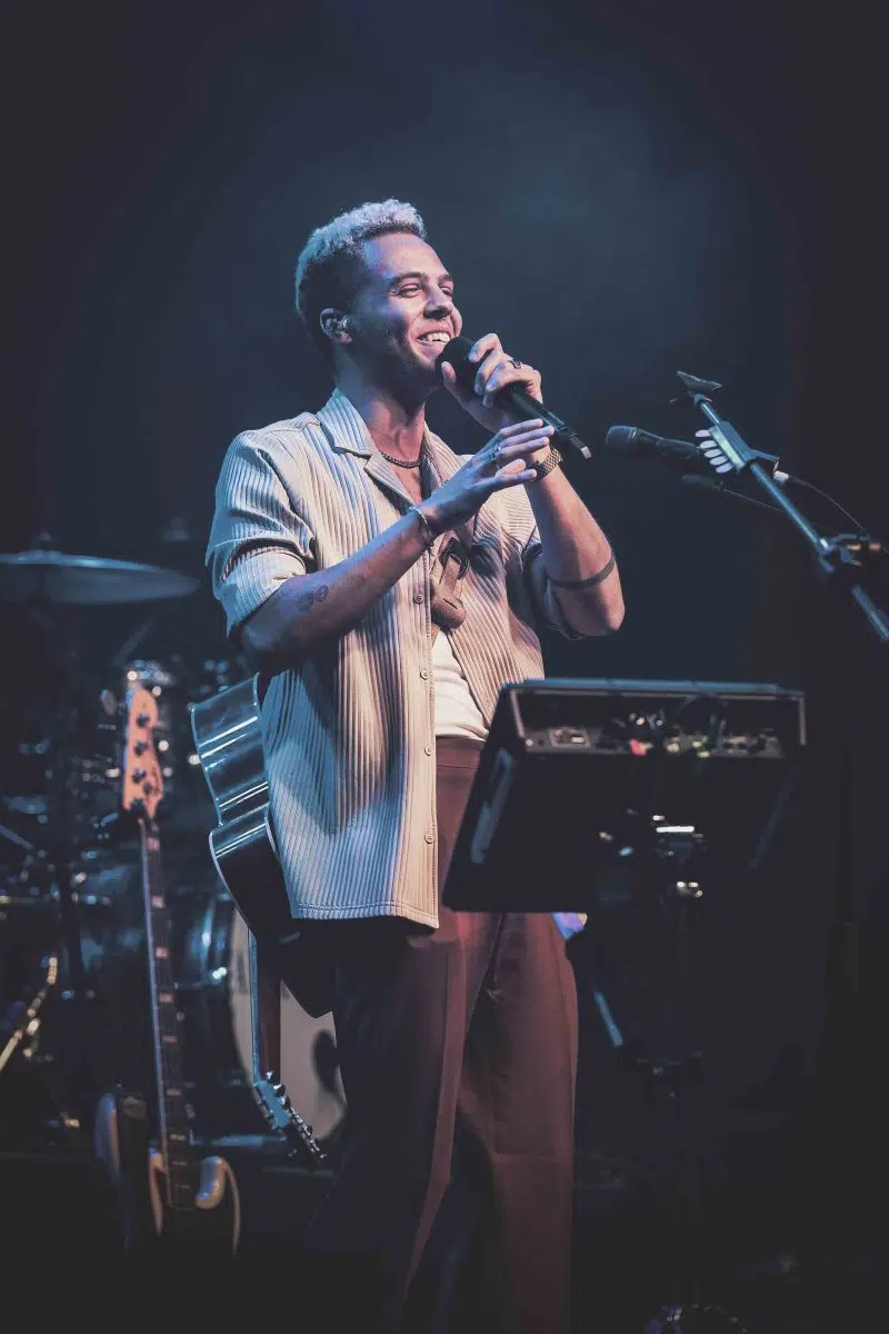 Calum Scott auf Europatournee 2024 Support in Mannheim war Malik Harris. Calum Scott auf Europatournee 2024 Support in Mannheim war Malik Harris.