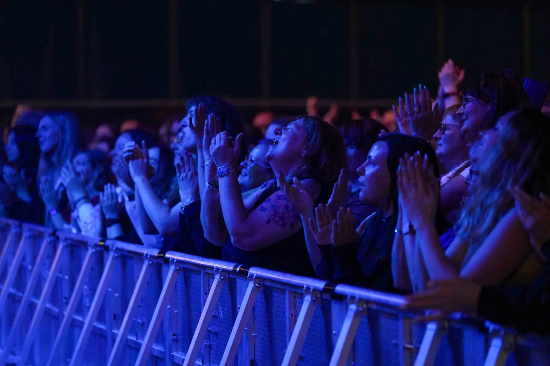 Calum Scott auf Europatournee 2024 Support in Mannheim war Malik Harris. Calum Scott auf Europatournee 2024 Support in Mannheim war Malik Harris.