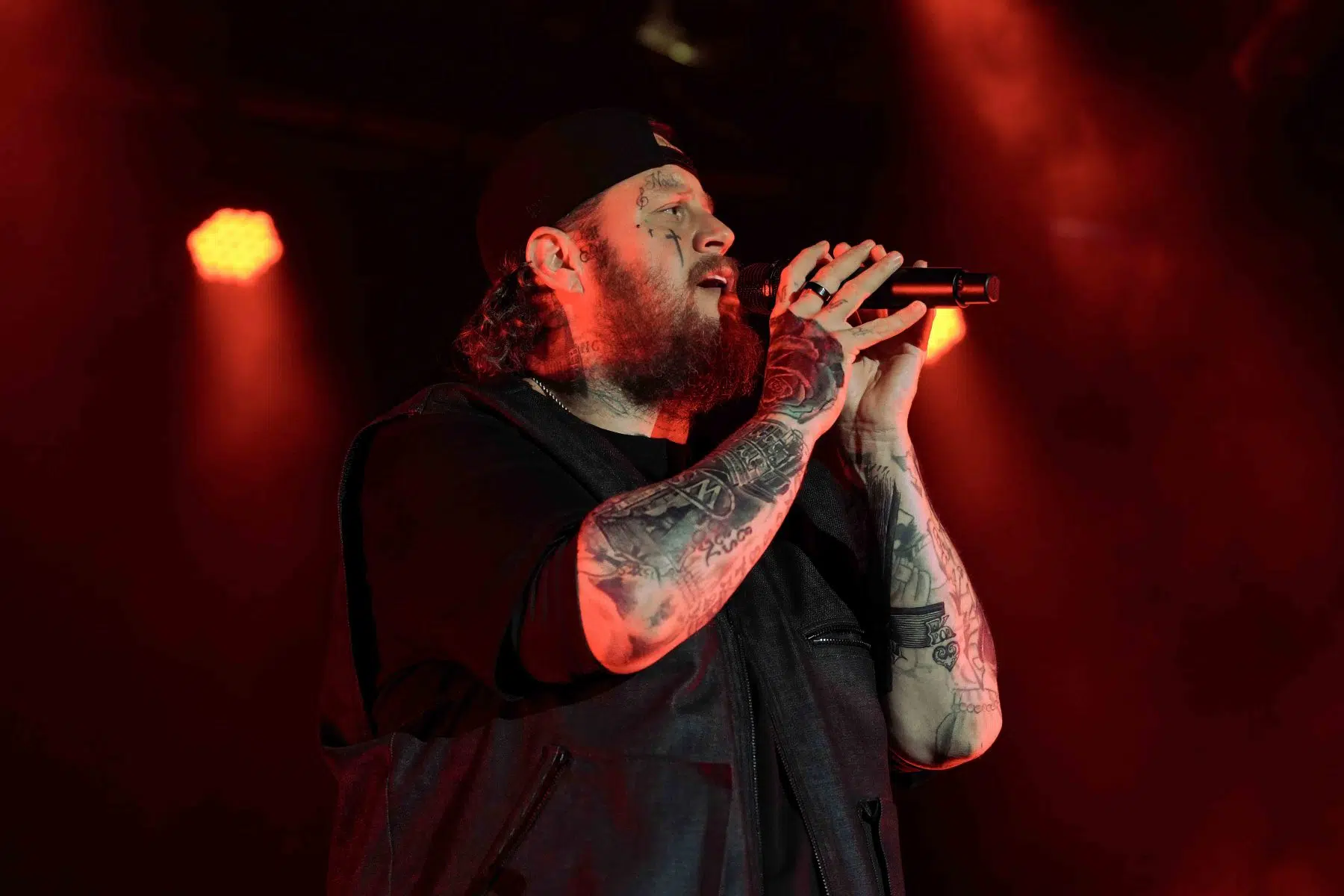 Jelly Roll mit seiner „Beautifully Broken Tour" in der Batschkapp Frankfurt am 20.08.2025. Photo © Boris Korpak | bokopictures Jelly Roll mit seiner „Beautifully Broken Tour" in der Batschkapp Frankfurt am 20.08.2025. Photo © Boris Korpak | bokopictures