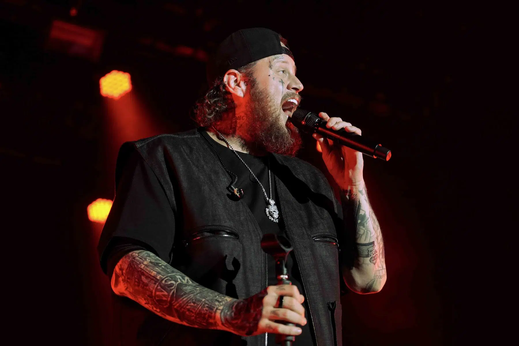 Jelly Roll mit seiner „Beautifully Broken Tour" in der Batschkapp Frankfurt am 20.08.2025. Photo © Boris Korpak | bokopictures Jelly Roll mit seiner „Beautifully Broken Tour" in der Batschkapp Frankfurt am 20.08.2025. Photo © Boris Korpak | bokopictures