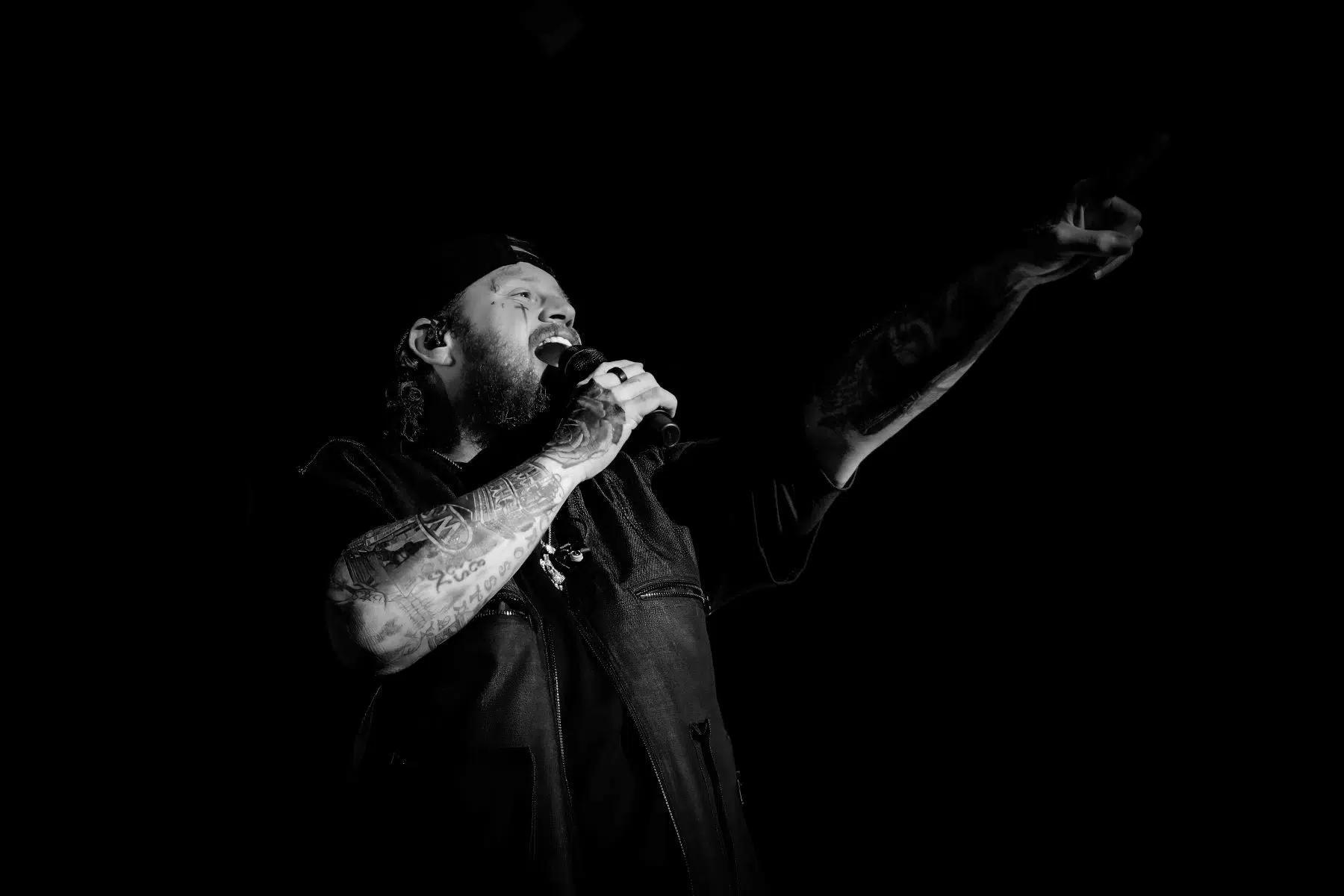 Jelly Roll mit seiner „Beautifully Broken Tour" in der Batschkapp Frankfurt am 20.08.2025. Photo © Boris Korpak | bokopictures Jelly Roll mit seiner „Beautifully Broken Tour" in der Batschkapp Frankfurt am 20.08.2025. Photo © Boris Korpak | bokopictures