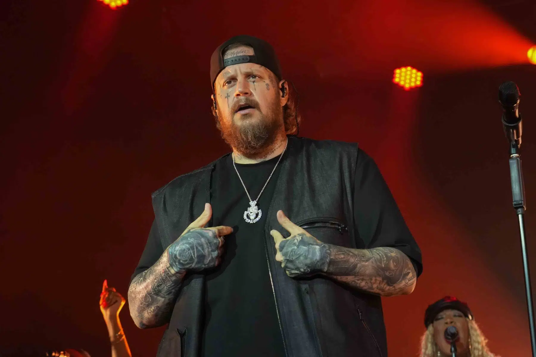 Jelly Roll mit seiner „Beautifully Broken Tour" in der Batschkapp Frankfurt am 20.08.2025. Photo © Boris Korpak | bokopictures Jelly Roll mit seiner „Beautifully Broken Tour" in der Batschkapp Frankfurt am 20.08.2025. Photo © Boris Korpak | bokopictures