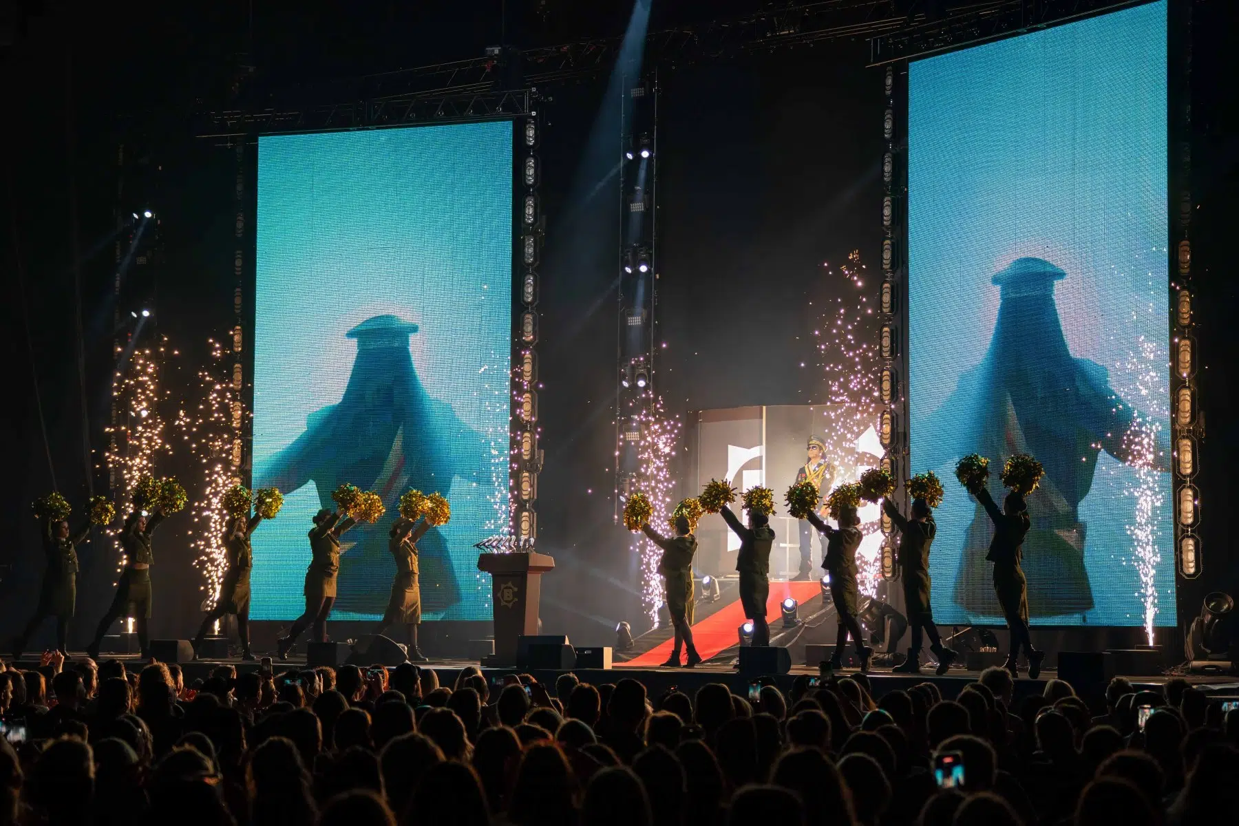 25.04.2026: Bülent Ceylan mit seinem neuen Programm „Diktatürk“ in der SAP Arena Mannheim. Foto © Boris Korpak / bokopictures 25.04.2026: Bülent Ceylan mit seinem neuen Programm „Diktatürk“ in der SAP Arena Mannheim. Foto © Boris Korpak / bokopictures