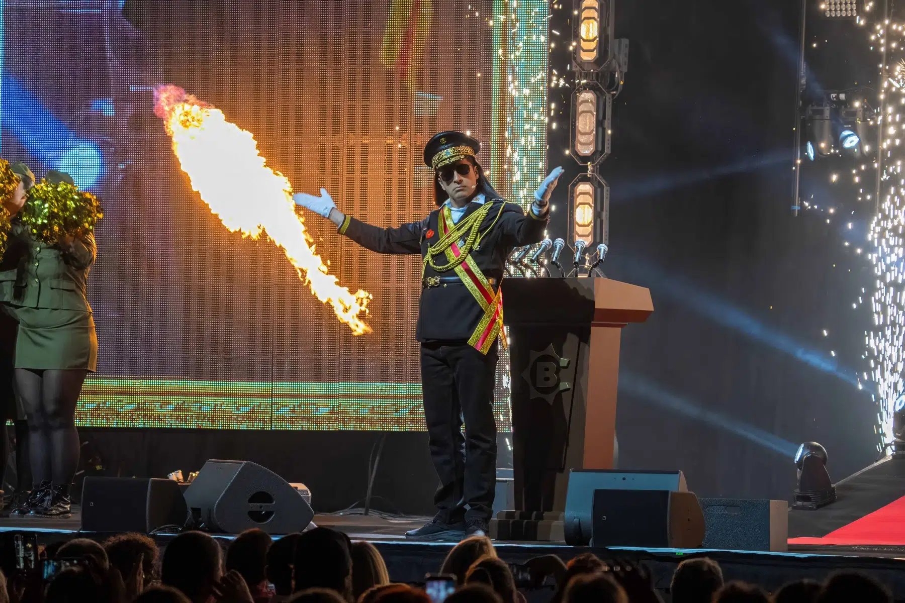 25.04.2026: Bülent Ceylan mit seinem neuen Programm „Diktatürk“ in der SAP Arena Mannheim. Foto © Boris Korpak / bokopictures 25.04.2026: Bülent Ceylan mit seinem neuen Programm „Diktatürk“ in der SAP Arena Mannheim. Foto © Boris Korpak / bokopictures