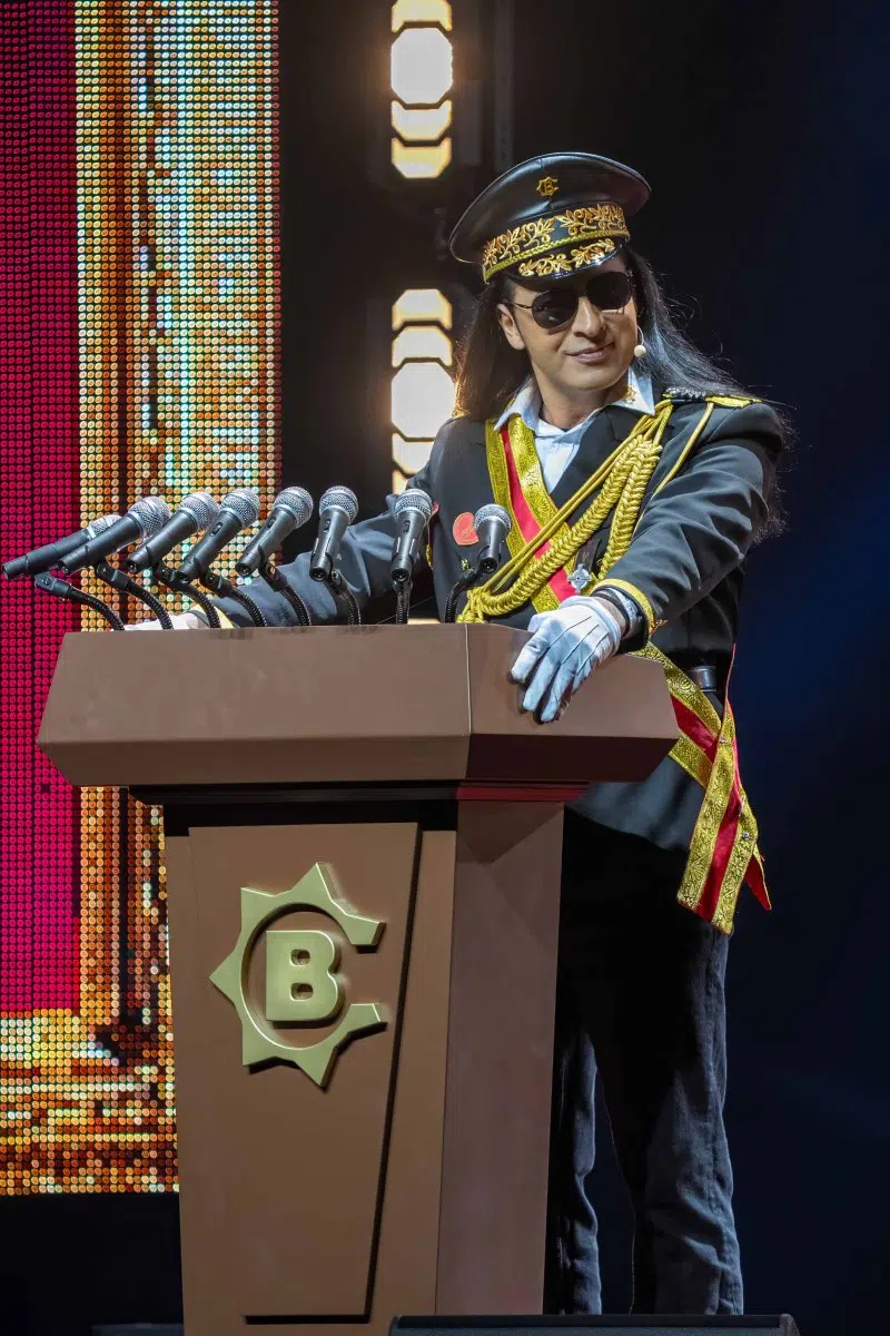 25.04.2026: Bülent Ceylan mit seinem neuen Programm „Diktatürk“ in der SAP Arena Mannheim. Foto © Boris Korpak / bokopictures 25.04.2026: Bülent Ceylan mit seinem neuen Programm „Diktatürk“ in der SAP Arena Mannheim. Foto © Boris Korpak / bokopictures