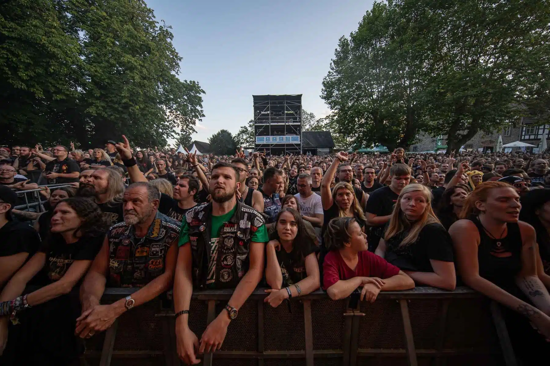 26.08.2023-Kissing-Dynamite-1 26.08.2023-Kissing-Dynamite-1