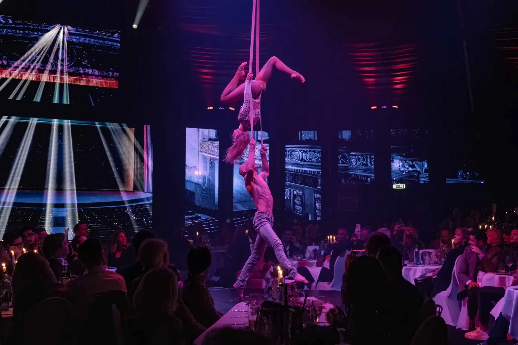 Premiere 10 Jahre WinterVarieté Heidelberg am 27.11.2025
Fotos © by Boris Korpak | bokopictures Premiere 10 Jahre WinterVarieté Heidelberg am 27.11.2025
Fotos © by Boris Korpak | bokopictures