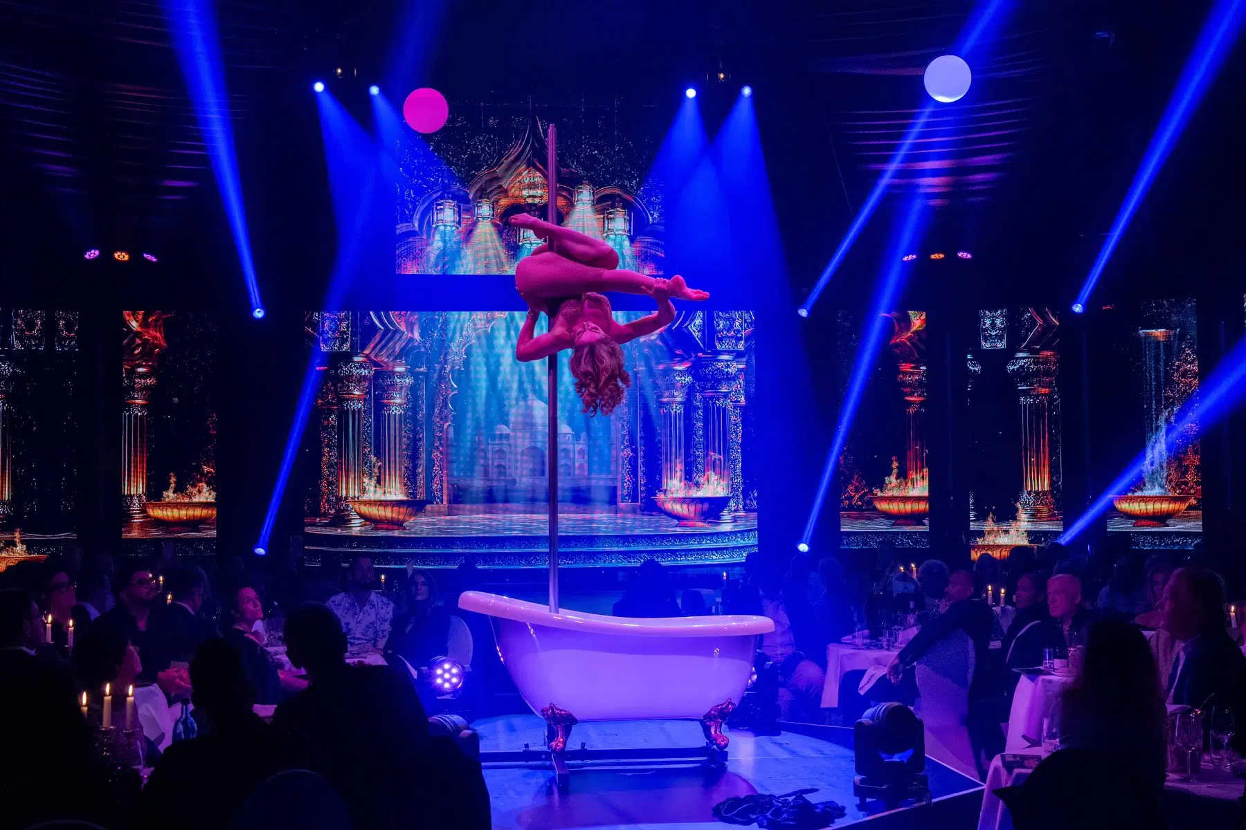 Premiere 10 Jahre WinterVarieté Heidelberg am 27.11.2025
Fotos © by Boris Korpak | bokopictures Premiere 10 Jahre WinterVarieté Heidelberg am 27.11.2025
Fotos © by Boris Korpak | bokopictures