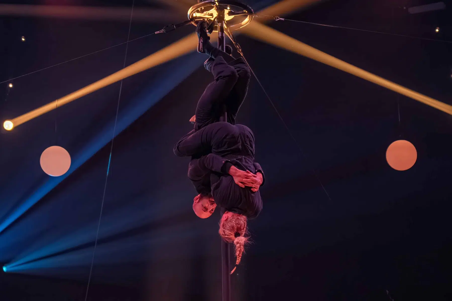 Premiere 10 Jahre WinterVarieté Heidelberg am 27.11.2025
Fotos © by Boris Korpak | bokopictures Premiere 10 Jahre WinterVarieté Heidelberg am 27.11.2025
Fotos © by Boris Korpak | bokopictures