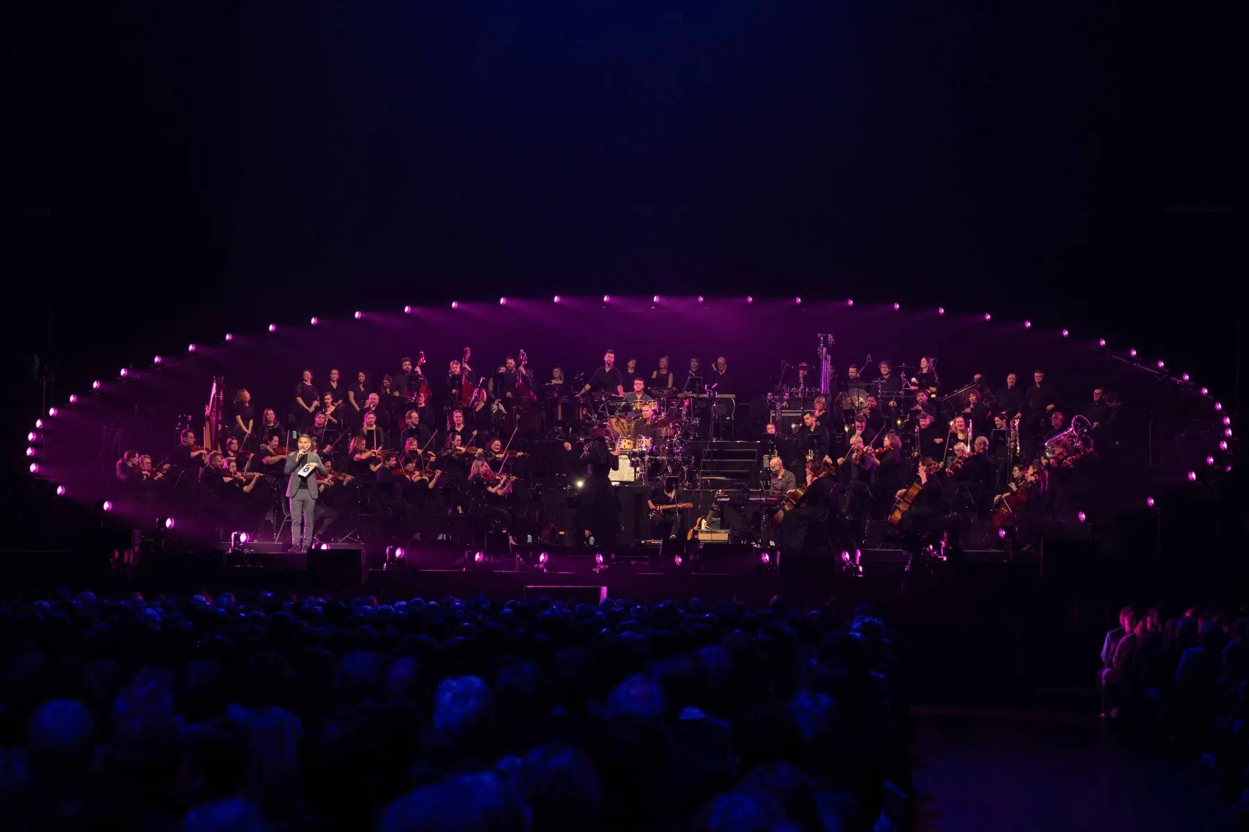 Night of the Proms in der SAP Arena Mannheim am 28.11.2025..
Foto © by Boris Korpak/ bokopictures Night of the Proms in der SAP Arena Mannheim am 28.11.2025..
Foto © by Boris Korpak/ bokopictures
