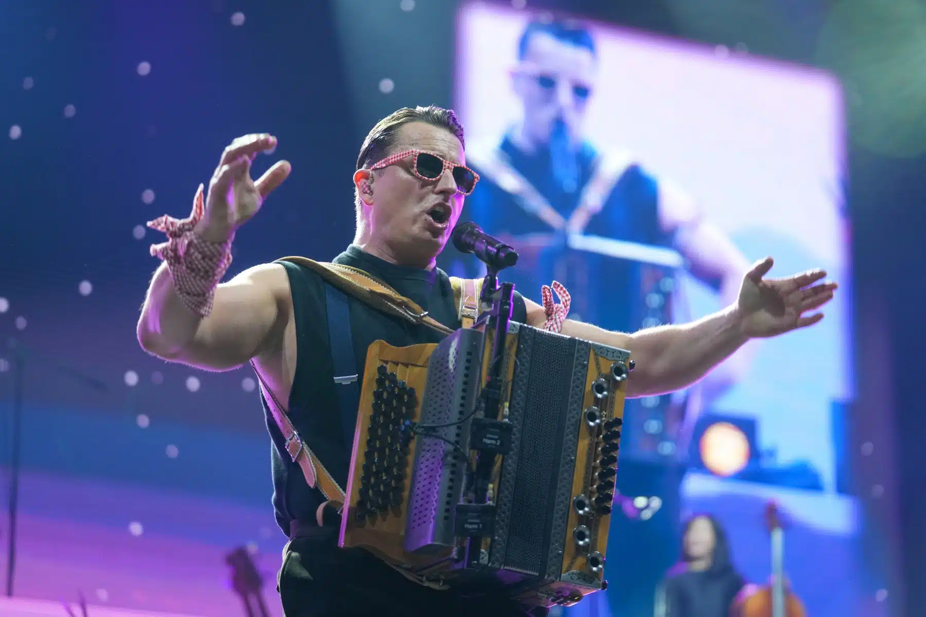 29.04.2023 Andreas Gabalier auf seiner Dirndl Wahnsinn Hulapalu Tour 2023 in der Festhalle Frankfurt. 29.04.2023 Andreas Gabalier auf seiner Dirndl Wahnsinn Hulapalu Tour 2023 in der Festhalle Frankfurt.