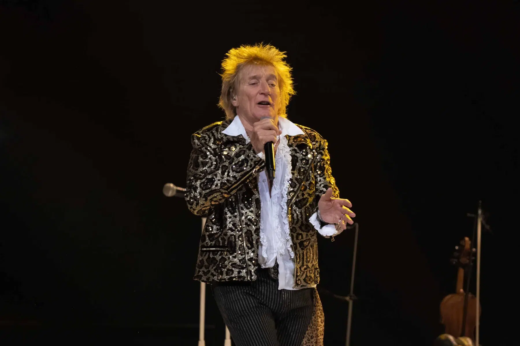 Rod Stewart mit seiner One More Time Tour in der SAP Arena Mannheim.
Foto © by Boris Korpak | bokopictures Rod Stewart mit seiner One More Time Tour in der SAP Arena Mannheim.
Foto © by Boris Korpak | bokopictures