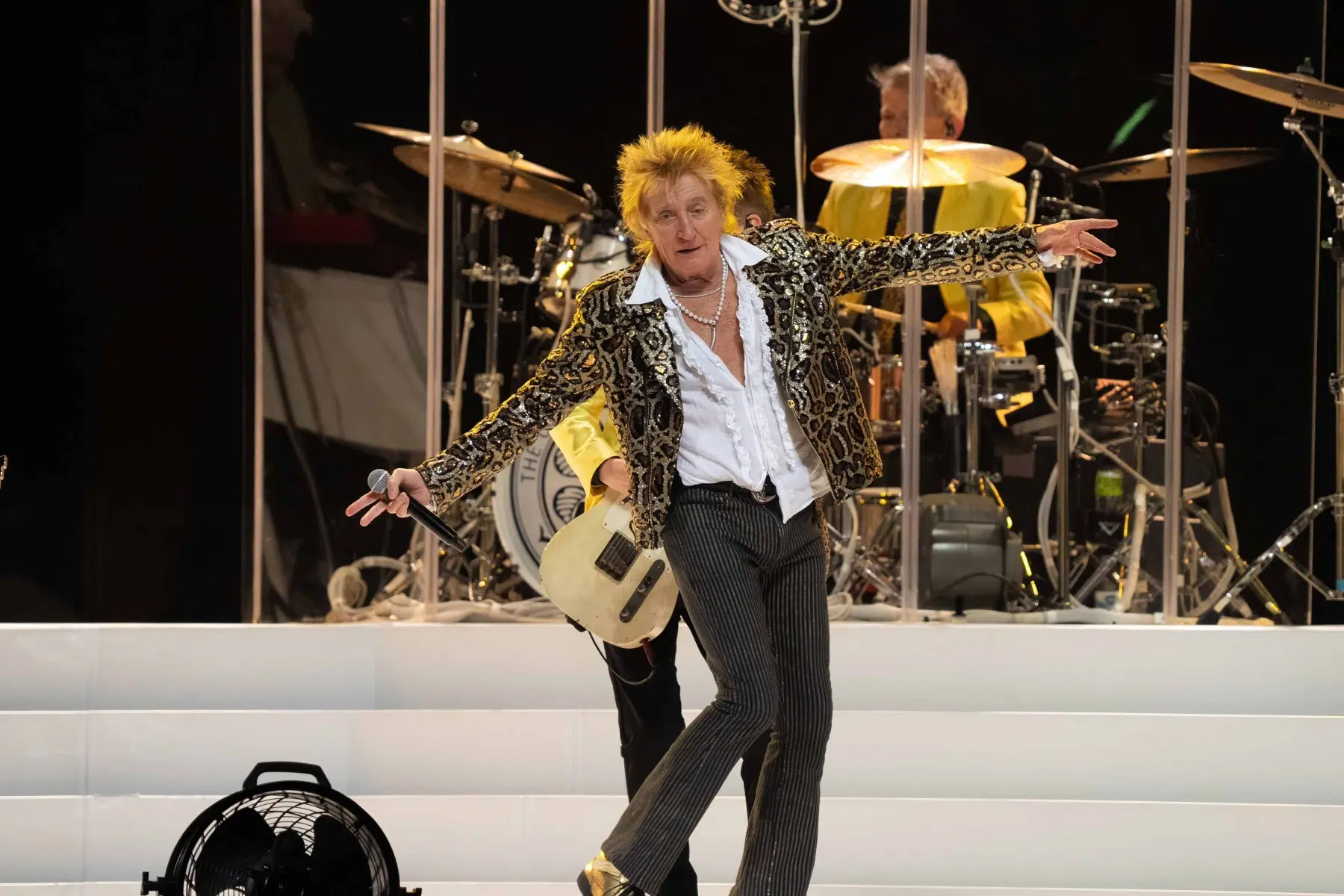 Rod Stewart mit seiner One More Time Tour in der SAP Arena Mannheim.
Foto © by Boris Korpak | bokopictures Rod Stewart mit seiner One More Time Tour in der SAP Arena Mannheim.
Foto © by Boris Korpak | bokopictures