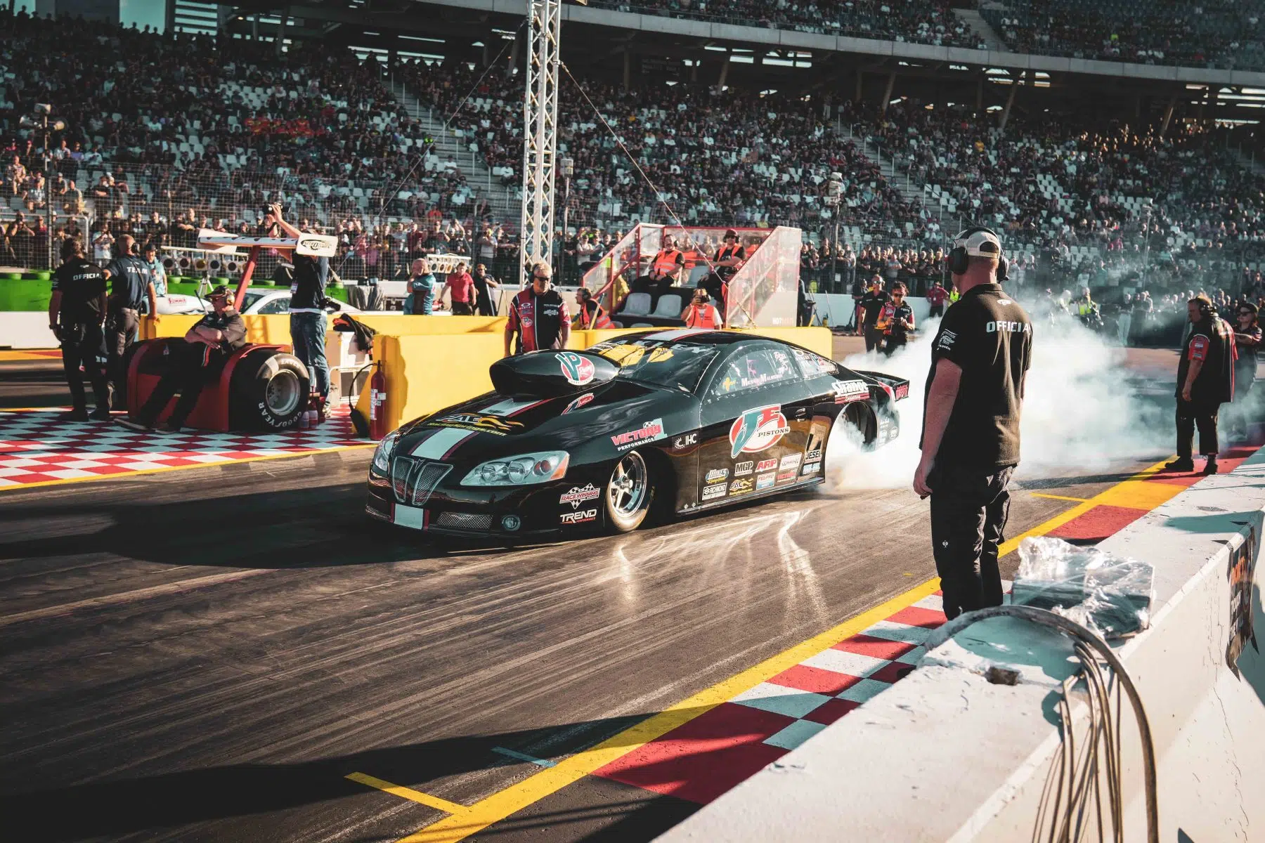 NitrOlympX - Wenn die Luft brennt und das Motodrom zittert auf dem Hockenheimring am 30.08.2025.
Foto © by Boris Korpak/ bokopictures NitrOlympX - Wenn die Luft brennt und das Motodrom zittert auf dem Hockenheimring am 30.08.2025.
Foto © by Boris Korpak/ bokopictures
