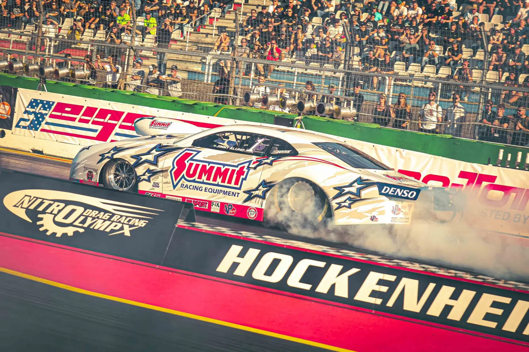 NitrOlympX - Wenn die Luft brennt und das Motodrom zittert auf dem Hockenheimring am 30.08.2025.
Foto © by Boris Korpak/ bokopictures NitrOlympX - Wenn die Luft brennt und das Motodrom zittert auf dem Hockenheimring am 30.08.2025.
Foto © by Boris Korpak/ bokopictures