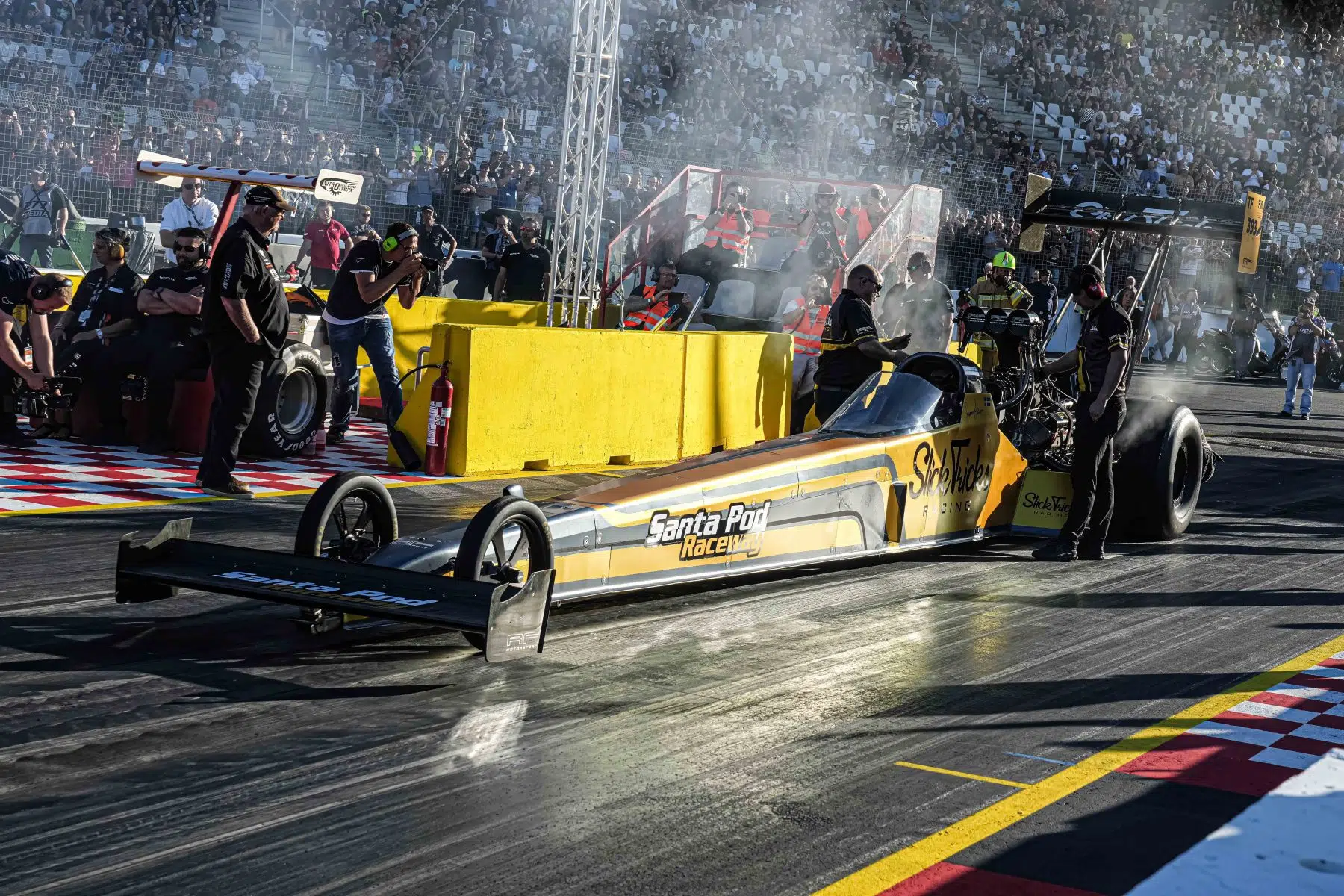 NitrOlympX - Wenn die Luft brennt und das Motodrom zittert auf dem Hockenheimring am 30.08.2025.
Foto © by Boris Korpak/ bokopictures NitrOlympX - Wenn die Luft brennt und das Motodrom zittert auf dem Hockenheimring am 30.08.2025.
Foto © by Boris Korpak/ bokopictures
