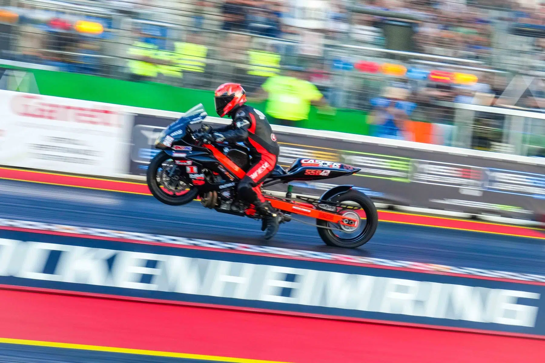 NitrOlympX - Wenn die Luft brennt und das Motodrom zittert auf dem Hockenheimring am 30.08.2025.
Foto © by Boris Korpak/ bokopictures NitrOlympX - Wenn die Luft brennt und das Motodrom zittert auf dem Hockenheimring am 30.08.2025.
Foto © by Boris Korpak/ bokopictures