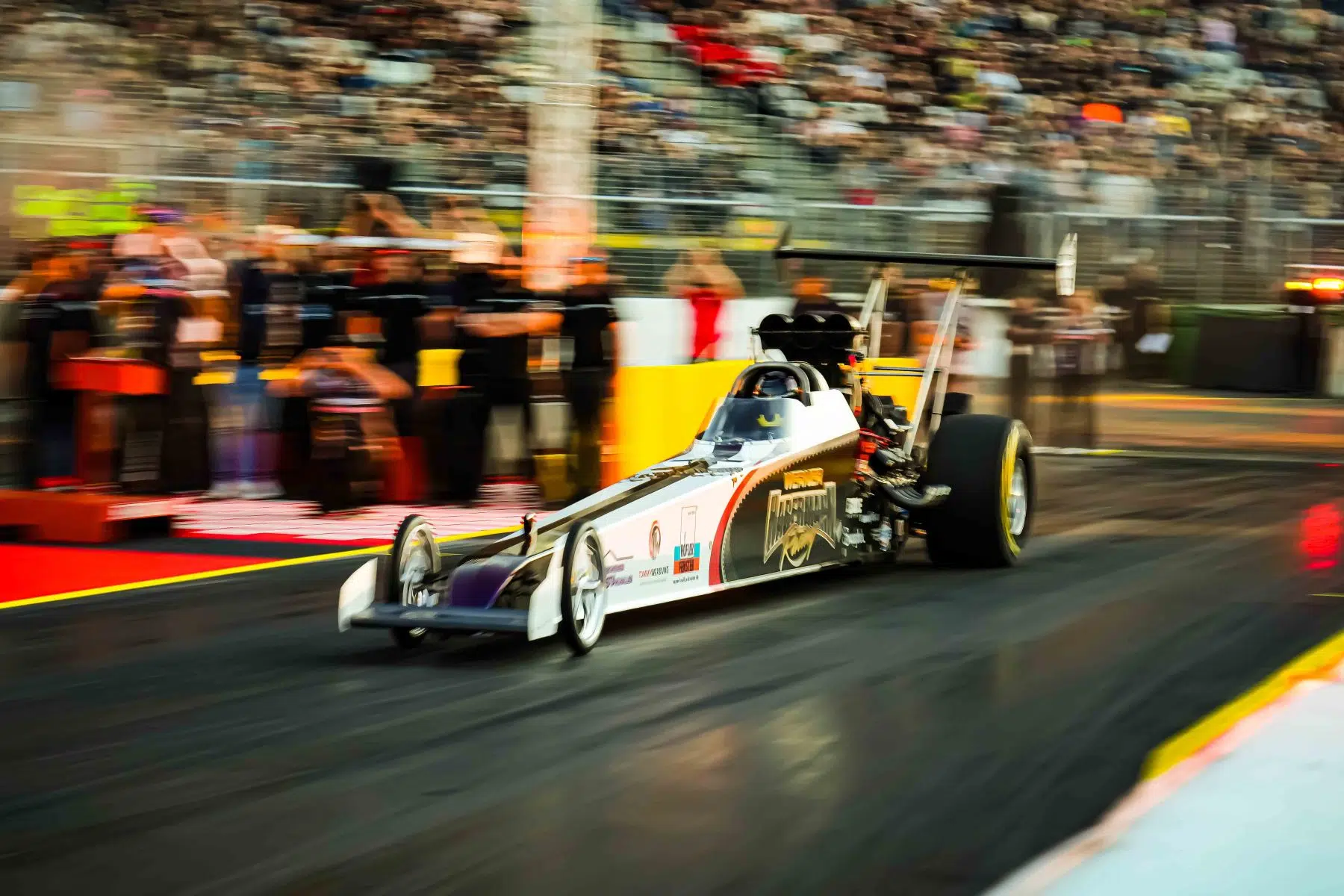 NitrOlympX - Wenn die Luft brennt und das Motodrom zittert auf dem Hockenheimring am 30.08.2025.
Foto © by Boris Korpak/ bokopictures NitrOlympX - Wenn die Luft brennt und das Motodrom zittert auf dem Hockenheimring am 30.08.2025.
Foto © by Boris Korpak/ bokopictures