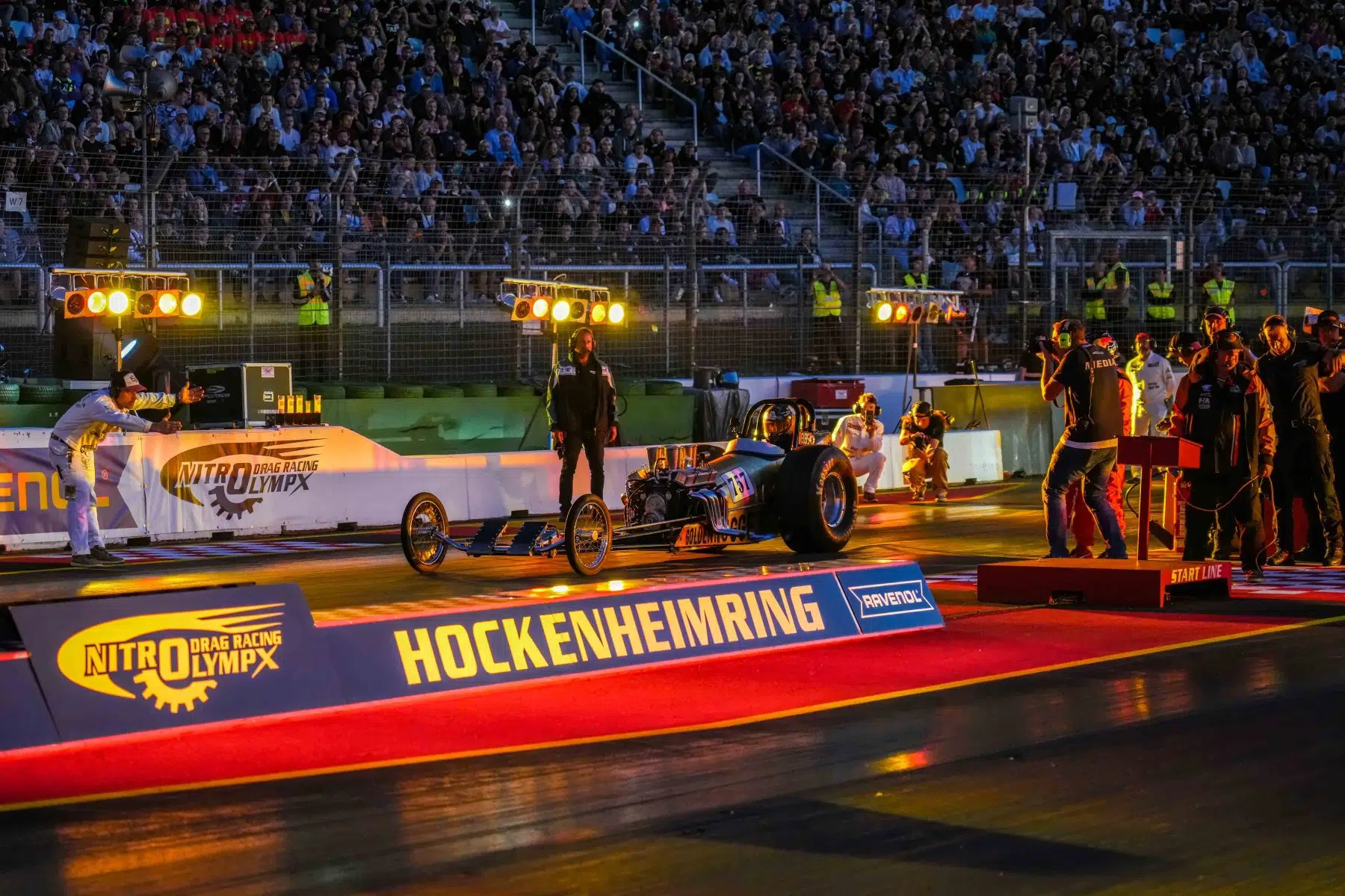 NitrOlympX - Wenn die Luft brennt und das Motodrom zittert auf dem Hockenheimring am 30.08.2025.
Foto © by Boris Korpak/ bokopictures NitrOlympX - Wenn die Luft brennt und das Motodrom zittert auf dem Hockenheimring am 30.08.2025.
Foto © by Boris Korpak/ bokopictures