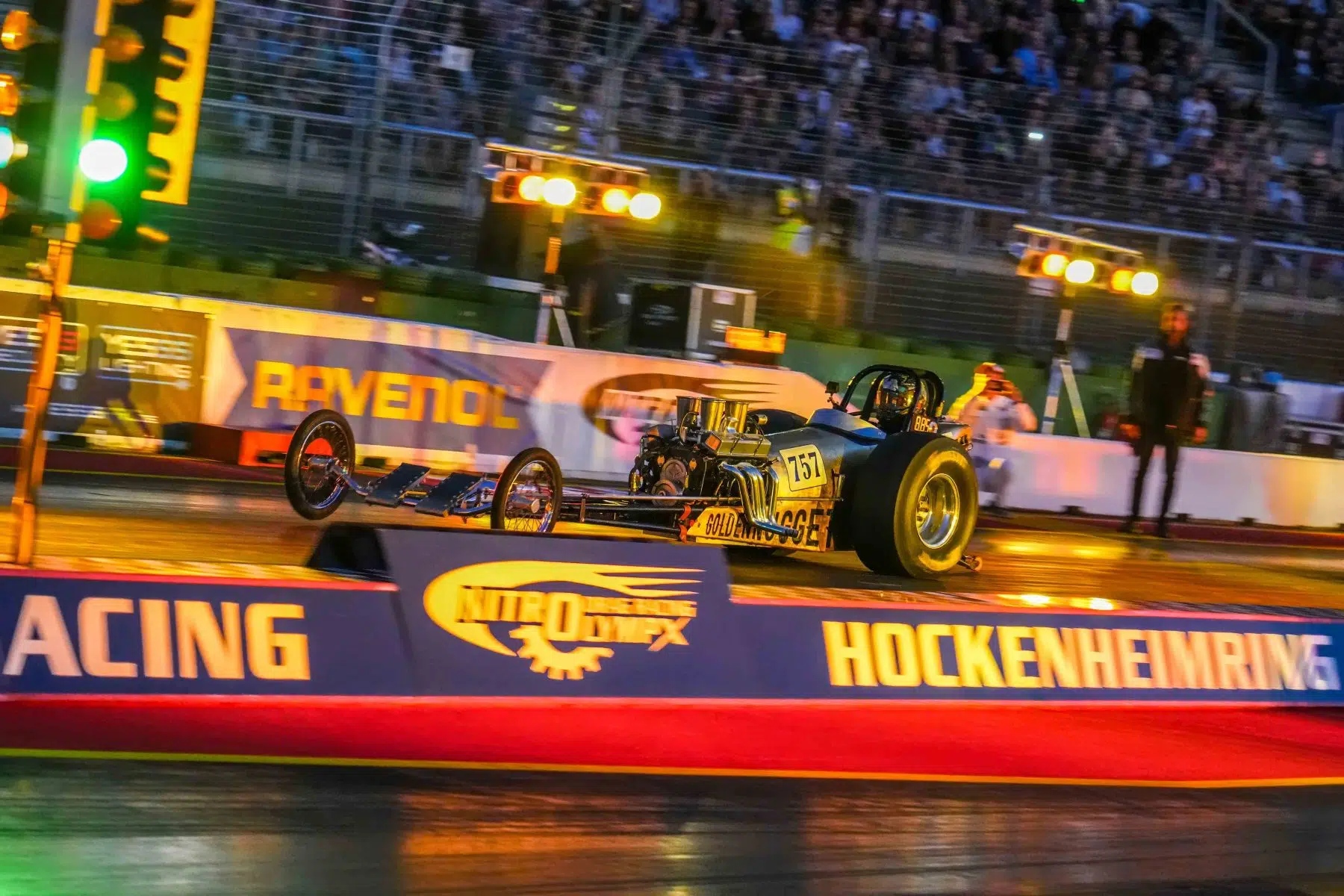 NitrOlympX - Wenn die Luft brennt und das Motodrom zittert auf dem Hockenheimring am 30.08.2025.
Foto © by Boris Korpak/ bokopictures NitrOlympX - Wenn die Luft brennt und das Motodrom zittert auf dem Hockenheimring am 30.08.2025.
Foto © by Boris Korpak/ bokopictures