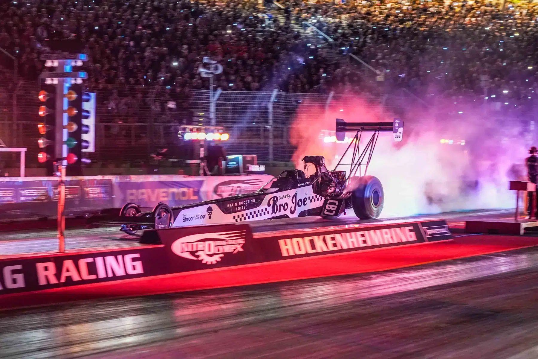 NitrOlympX - Wenn die Luft brennt und das Motodrom zittert auf dem Hockenheimring am 30.08.2025.
Foto © by Boris Korpak/ bokopictures NitrOlympX - Wenn die Luft brennt und das Motodrom zittert auf dem Hockenheimring am 30.08.2025.
Foto © by Boris Korpak/ bokopictures